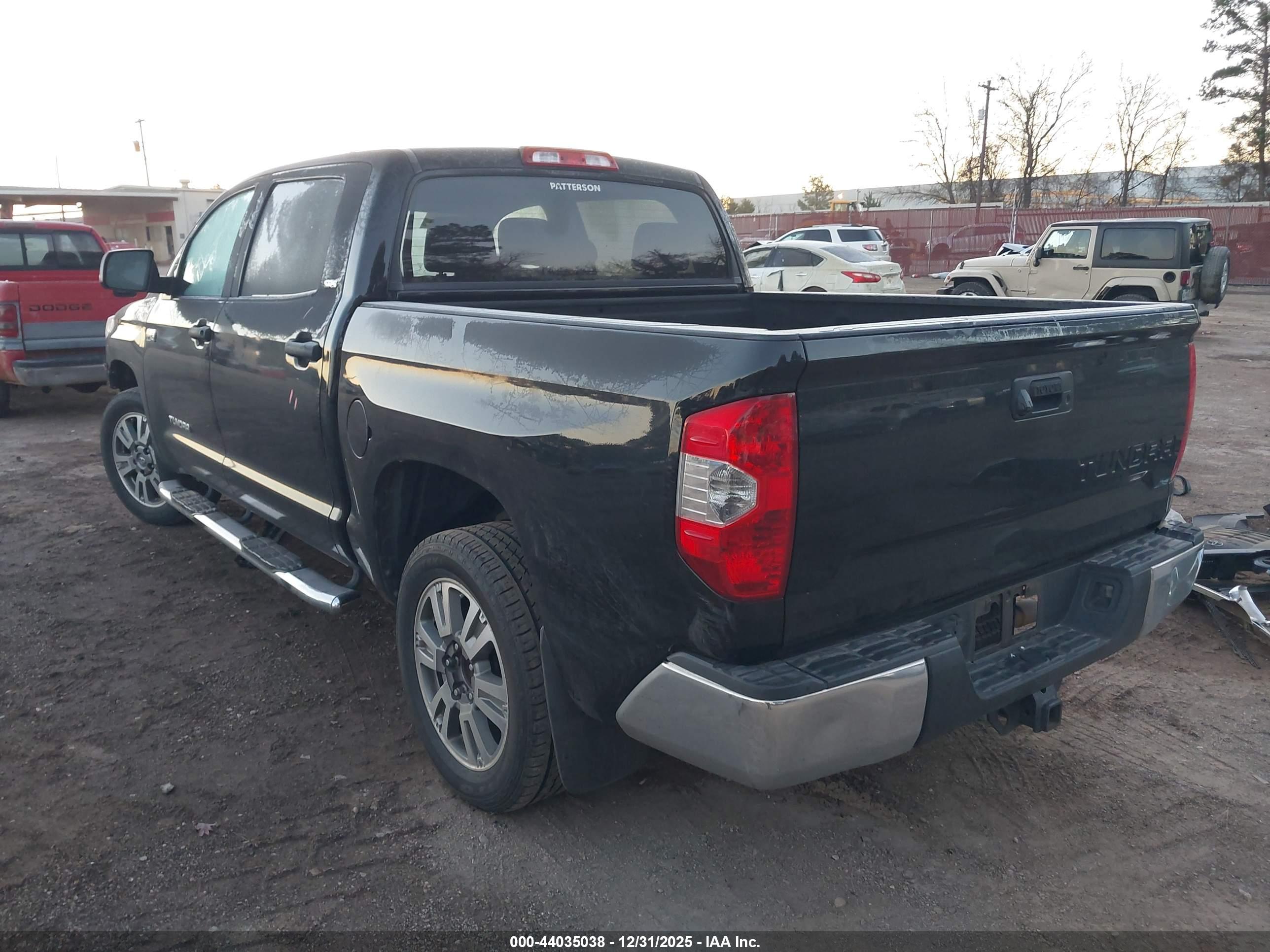 TOYOTA TUNDRA image 3