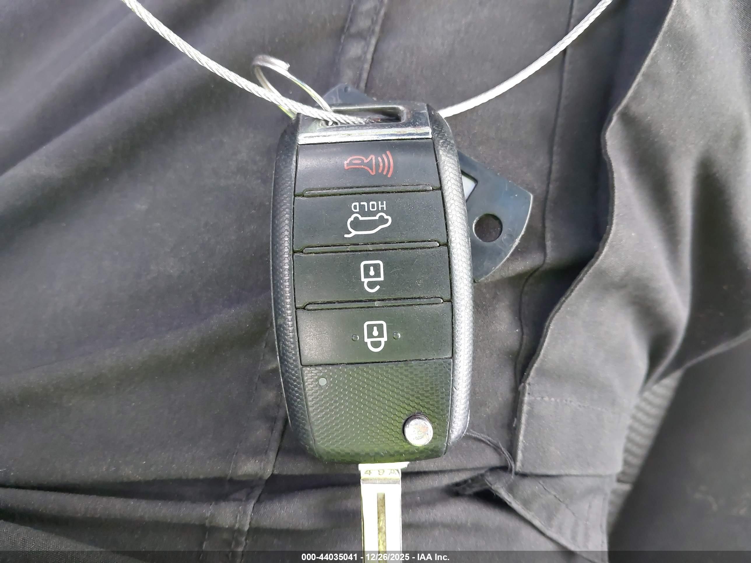 KIA SPORTAGE image 11