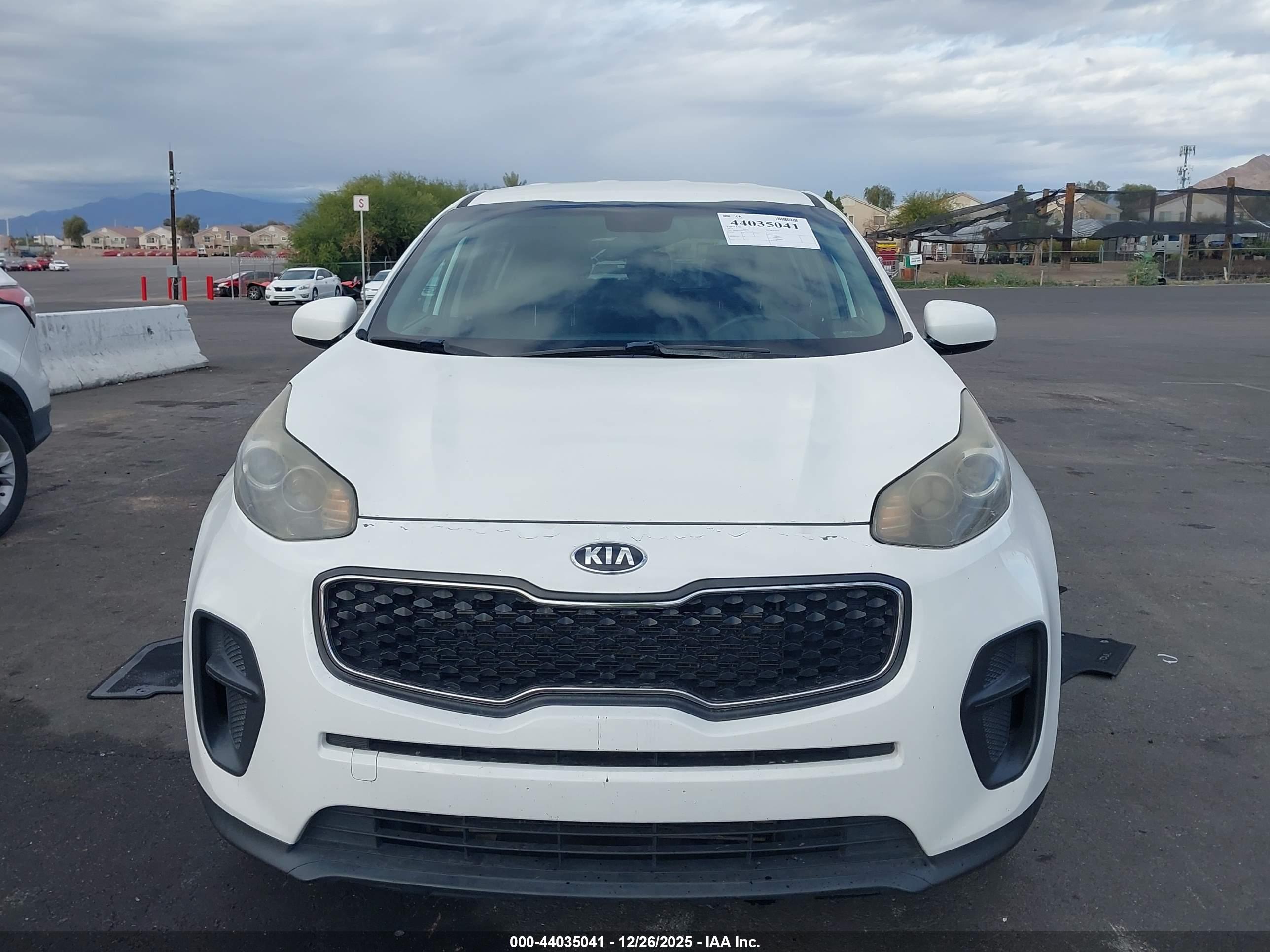 KIA SPORTAGE image 6