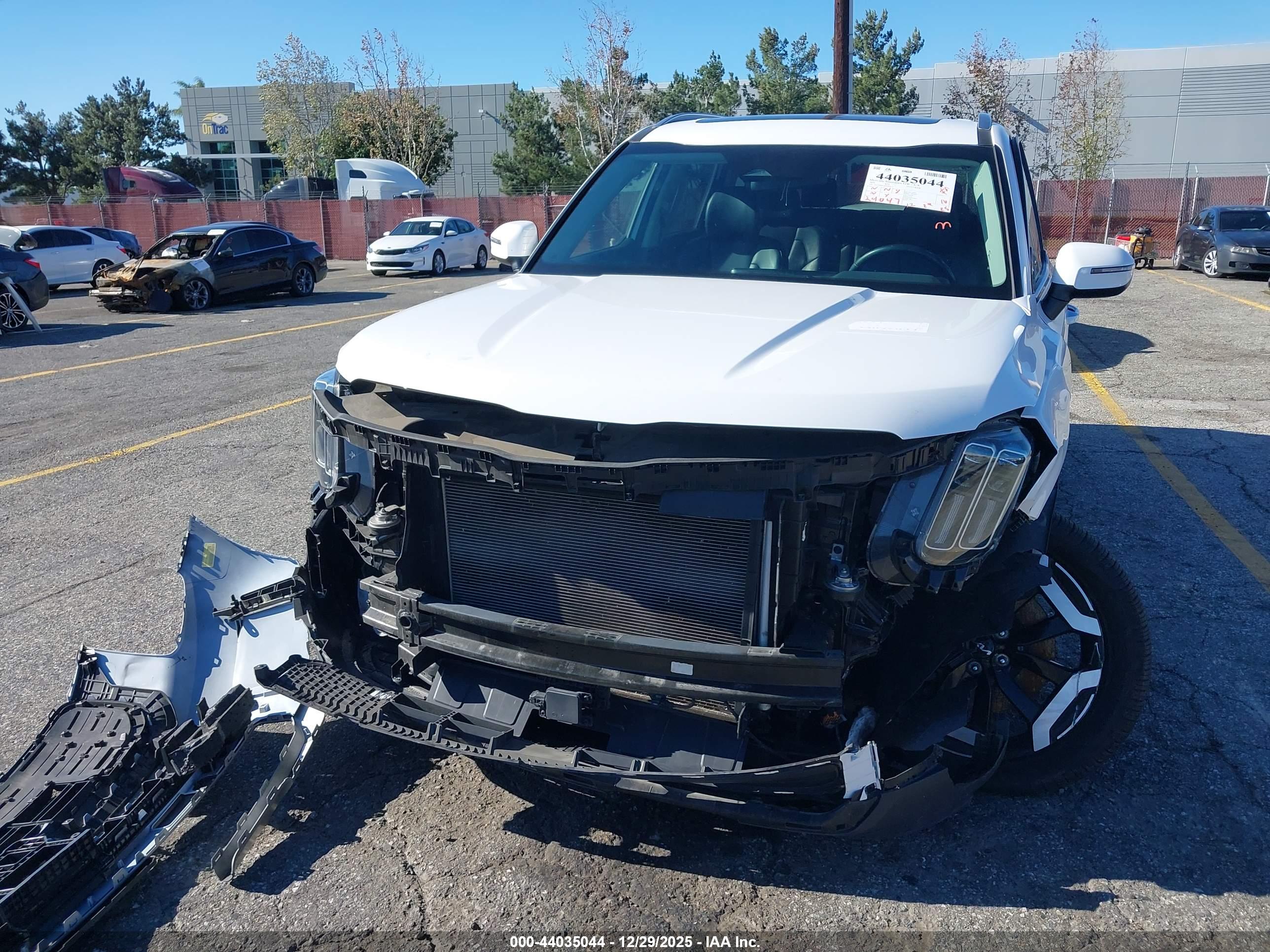 KIA TELLURIDE image 6