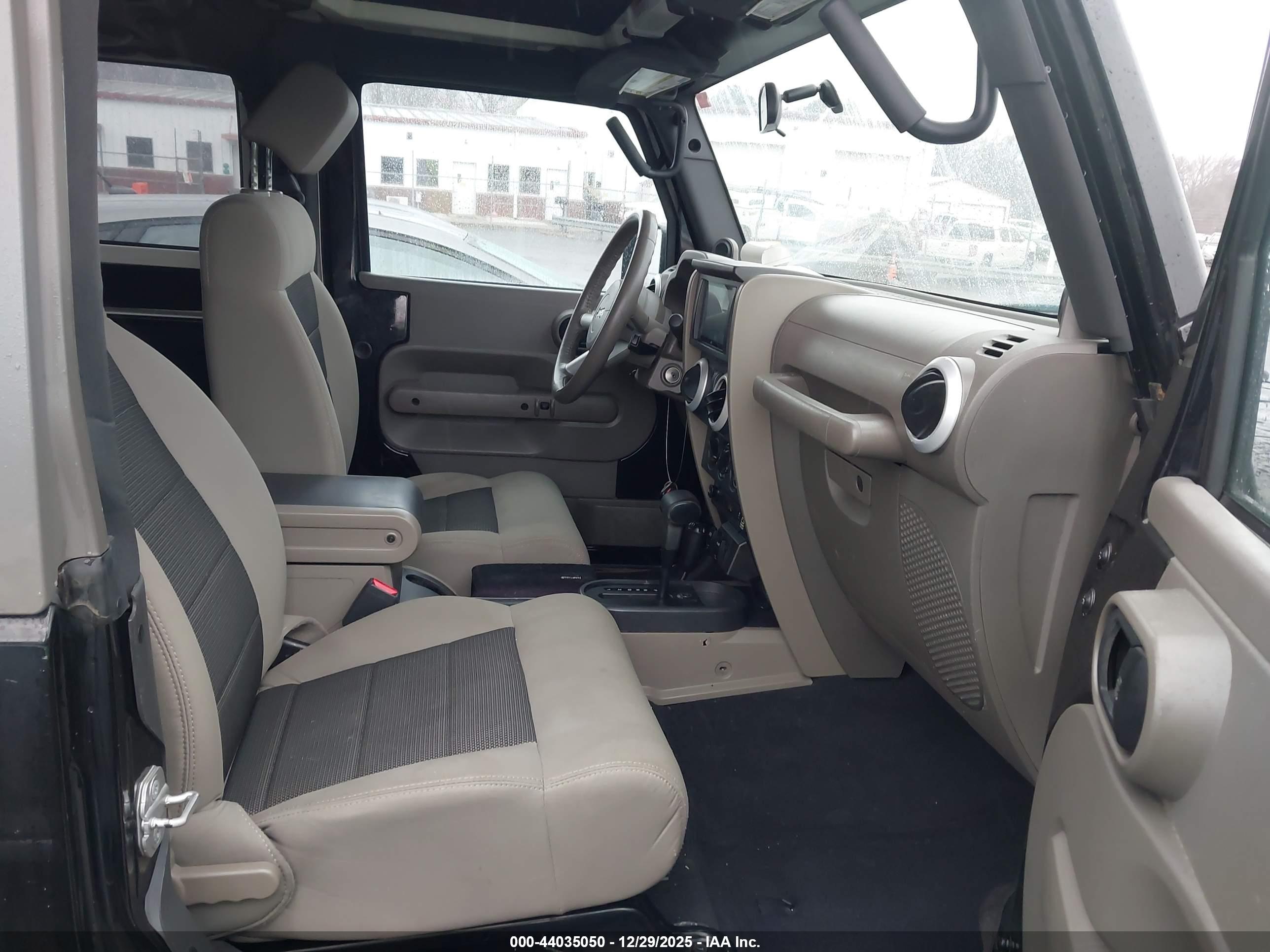 JEEP WRANGLER image 5