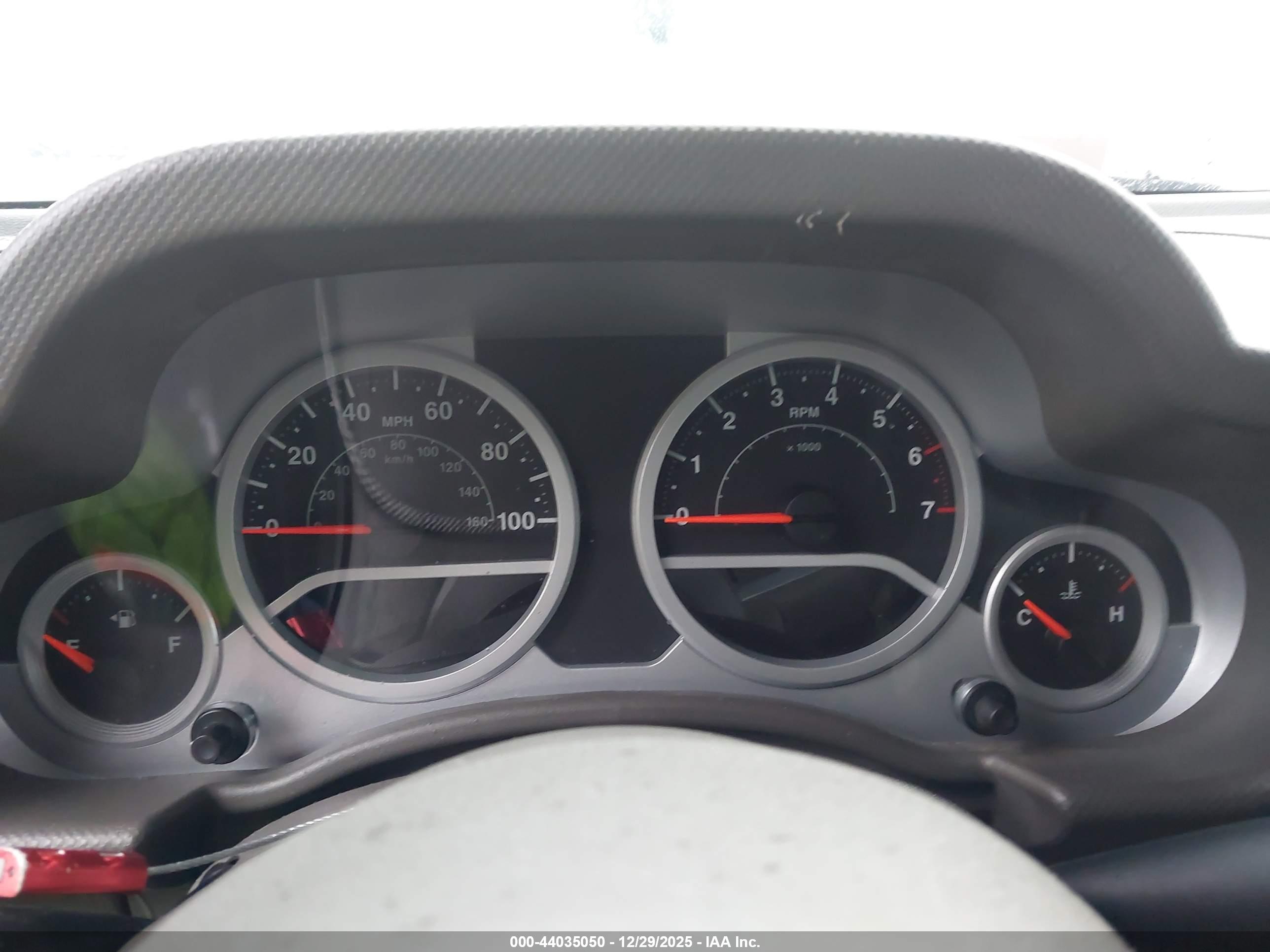JEEP WRANGLER image 7