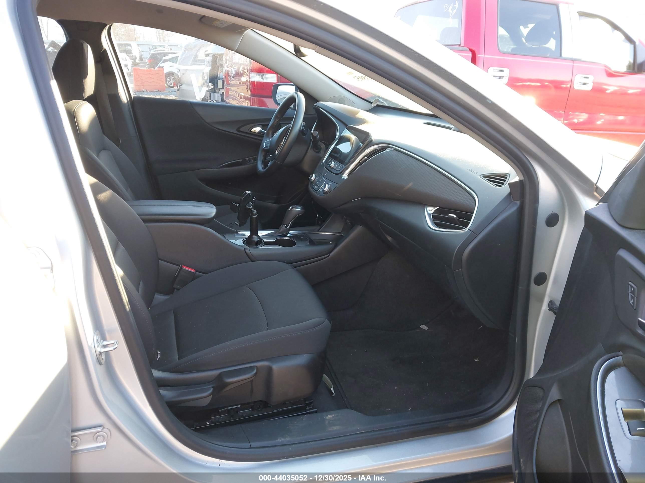 CHEVROLET MALIBU image 5