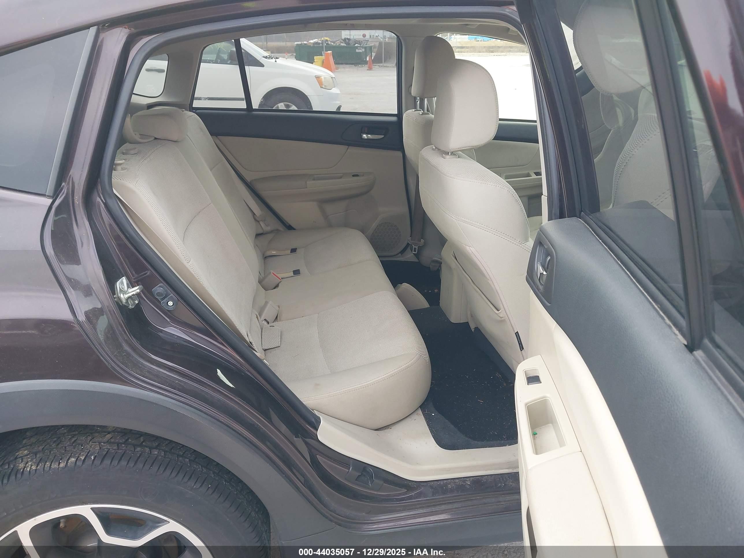 SUBARU XV image 8