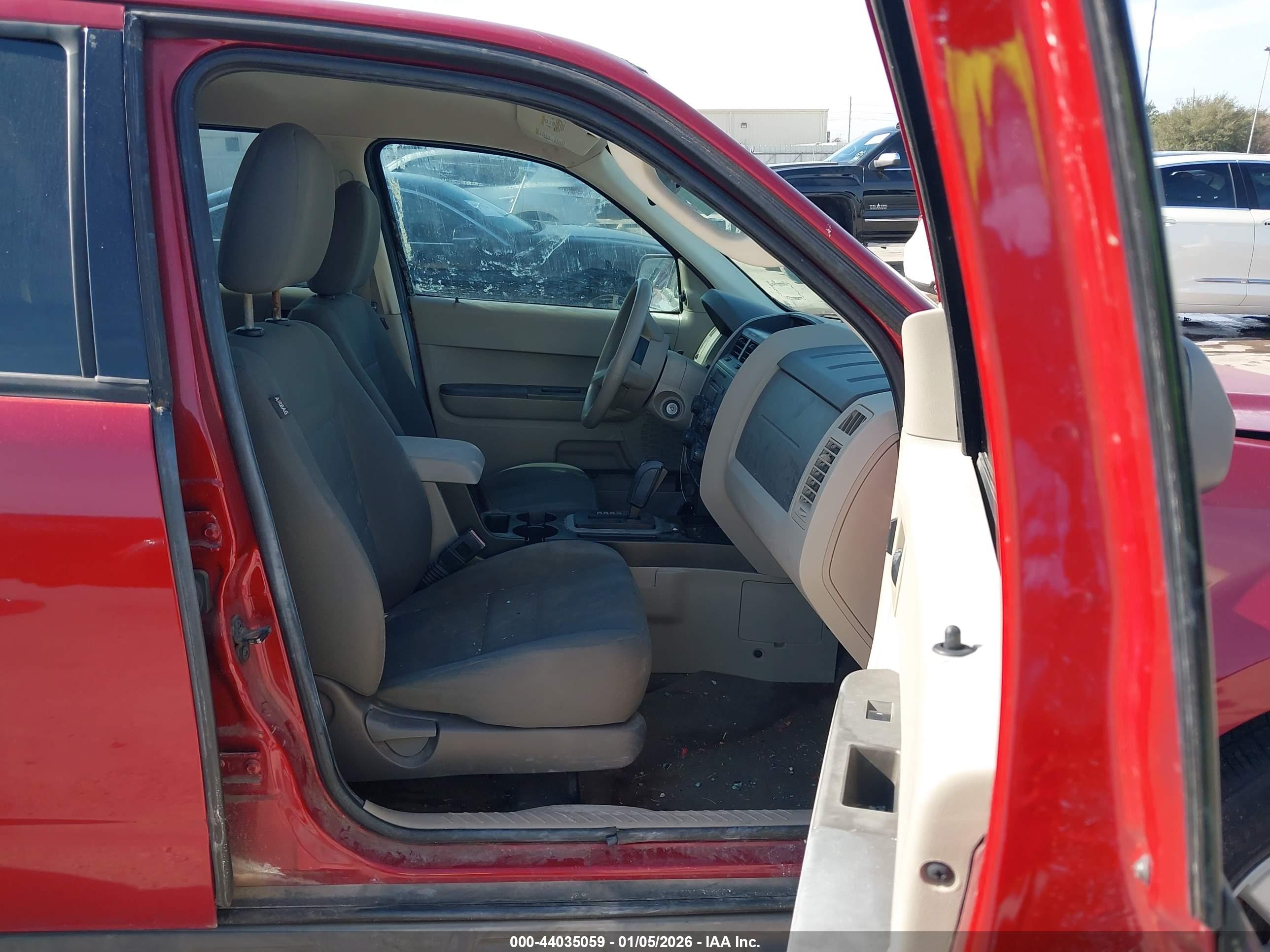 FORD ESCAPE image 5