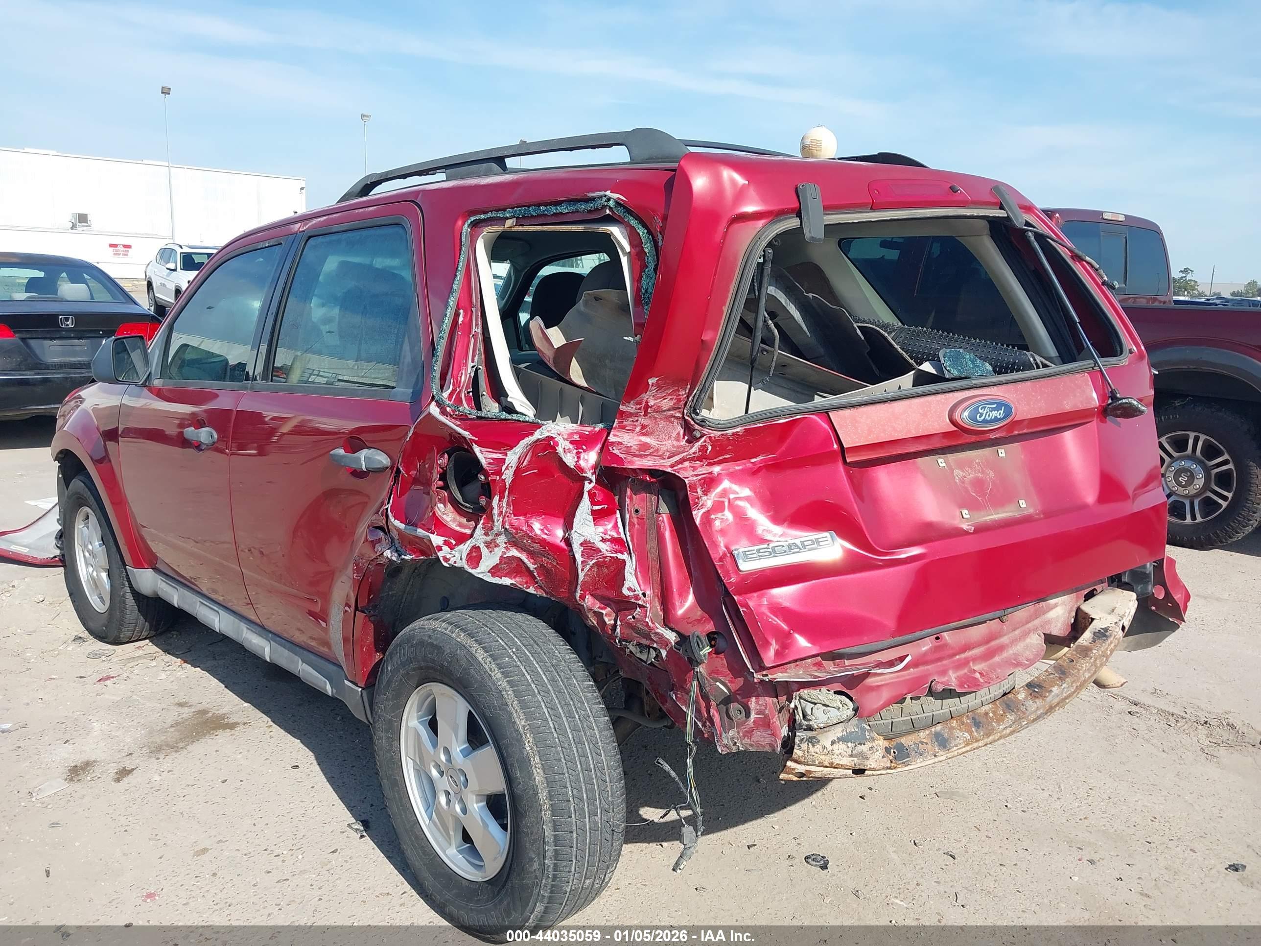 FORD ESCAPE image 6