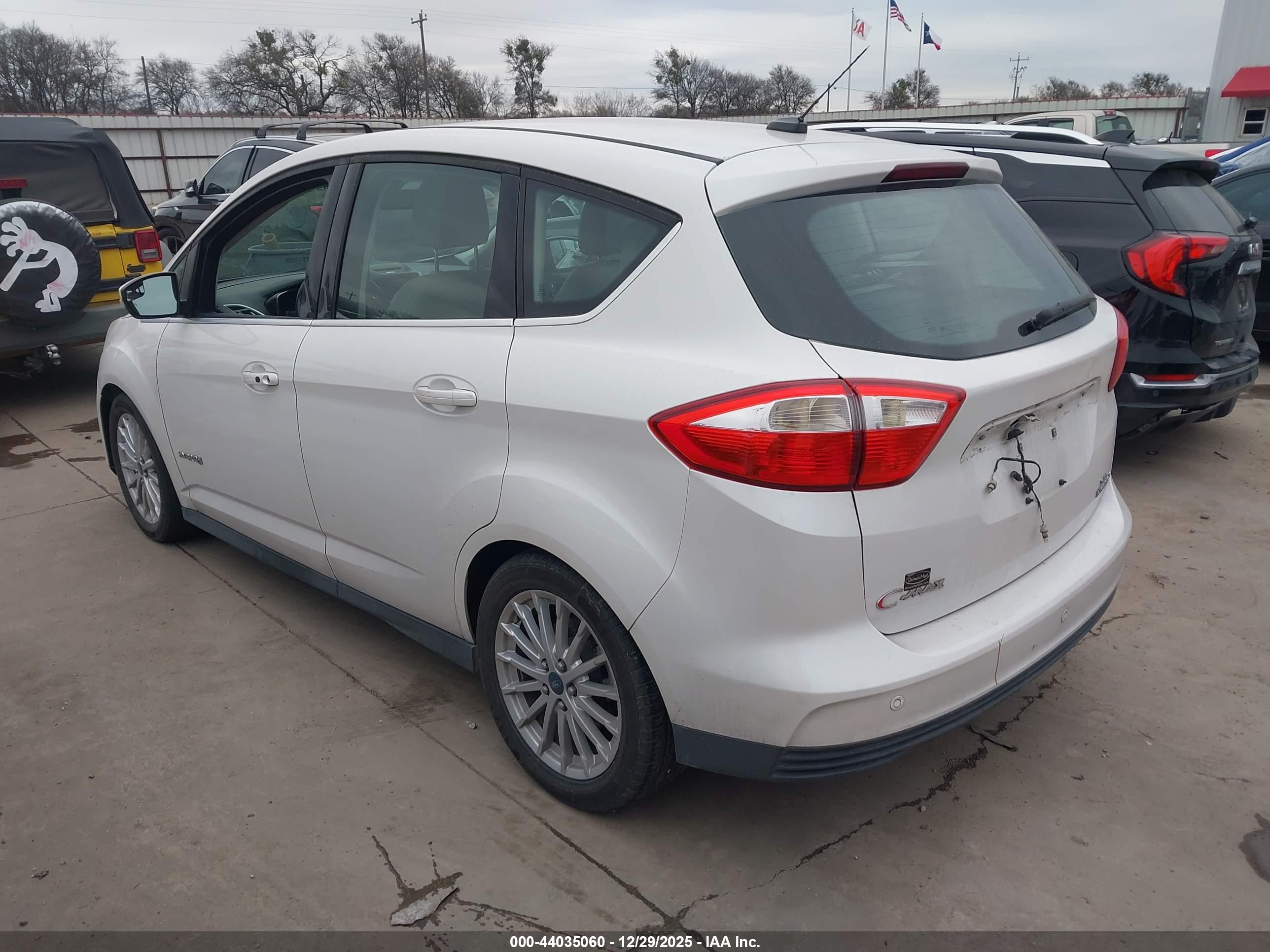 FORD C-MAX image 3