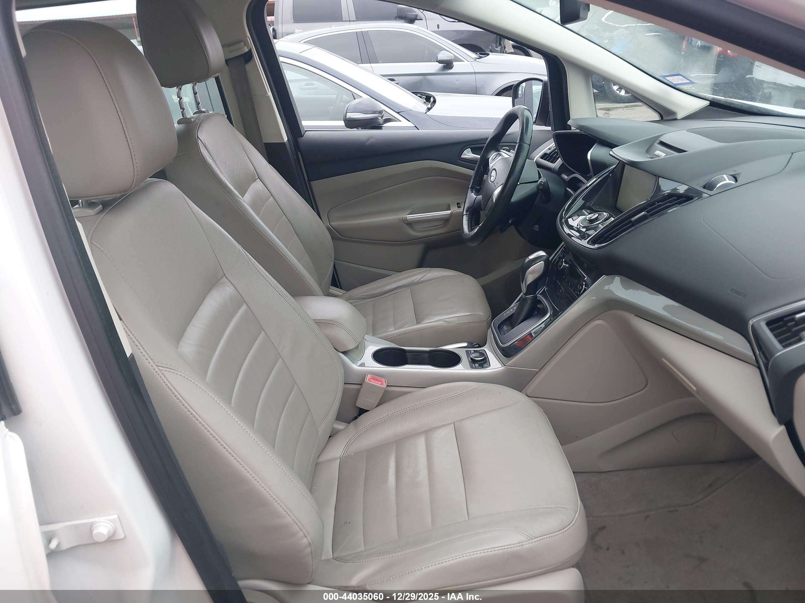 FORD C-MAX image 5