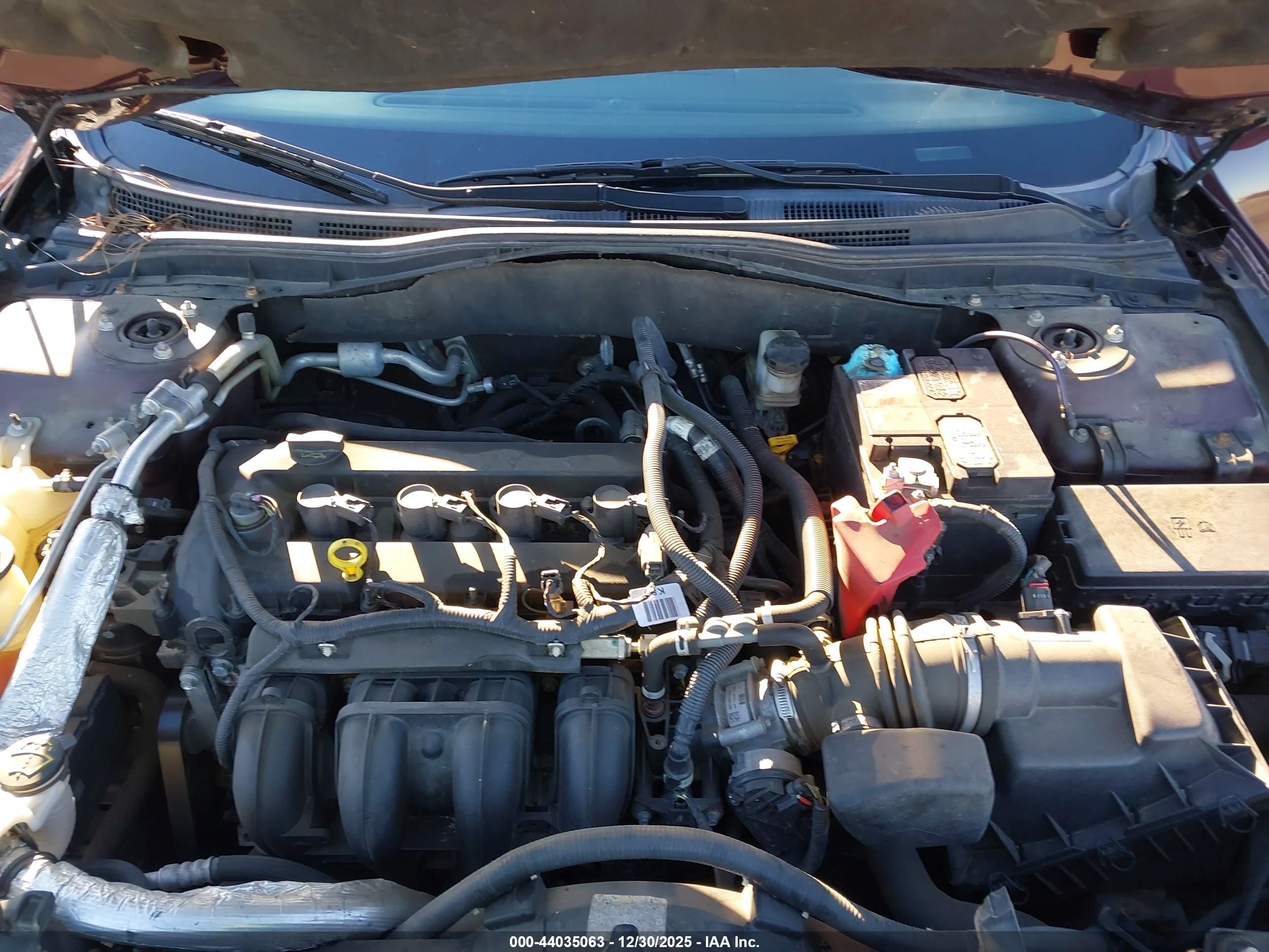 FORD FUSION image 10