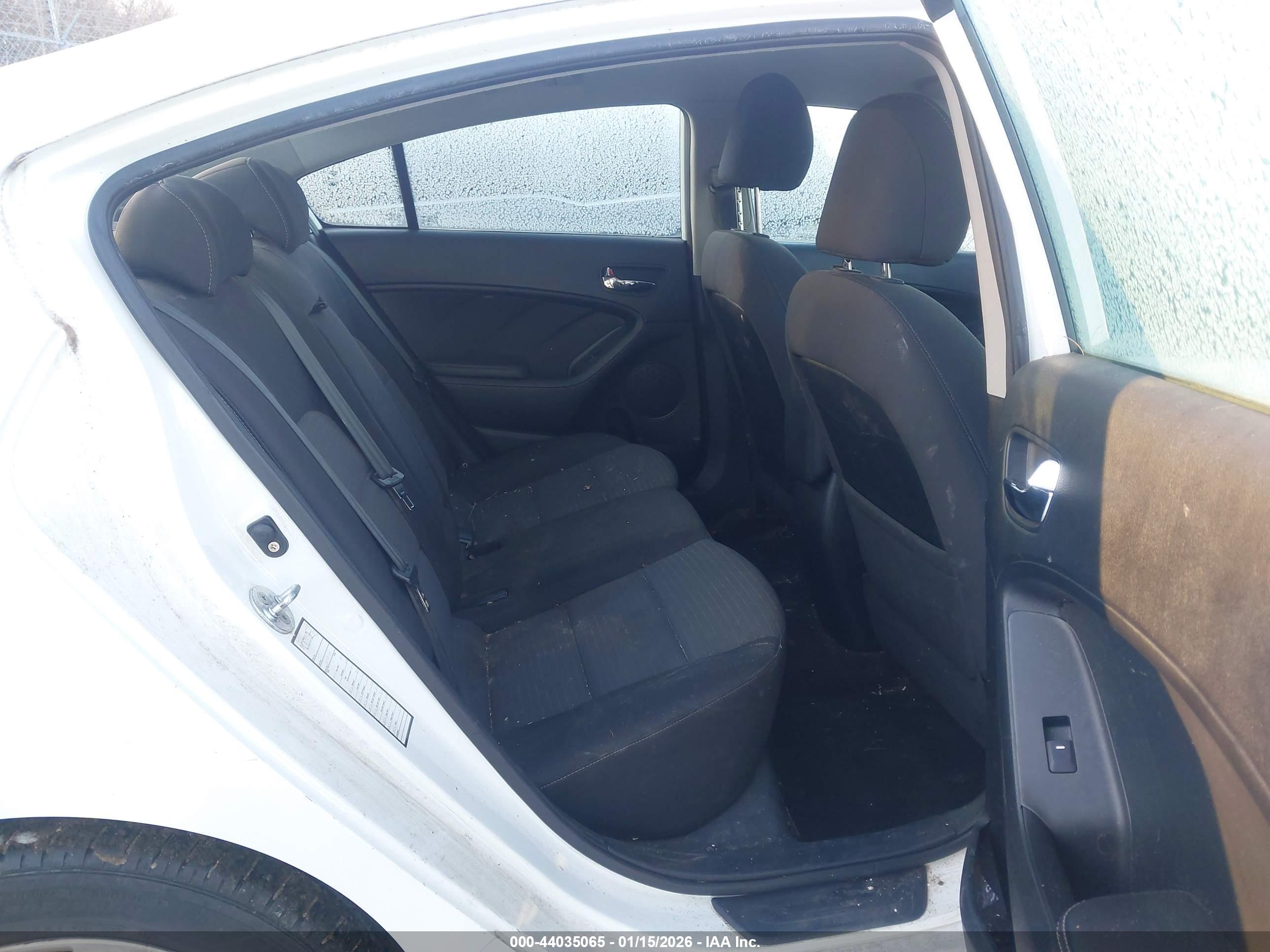 KIA FORTE image 8