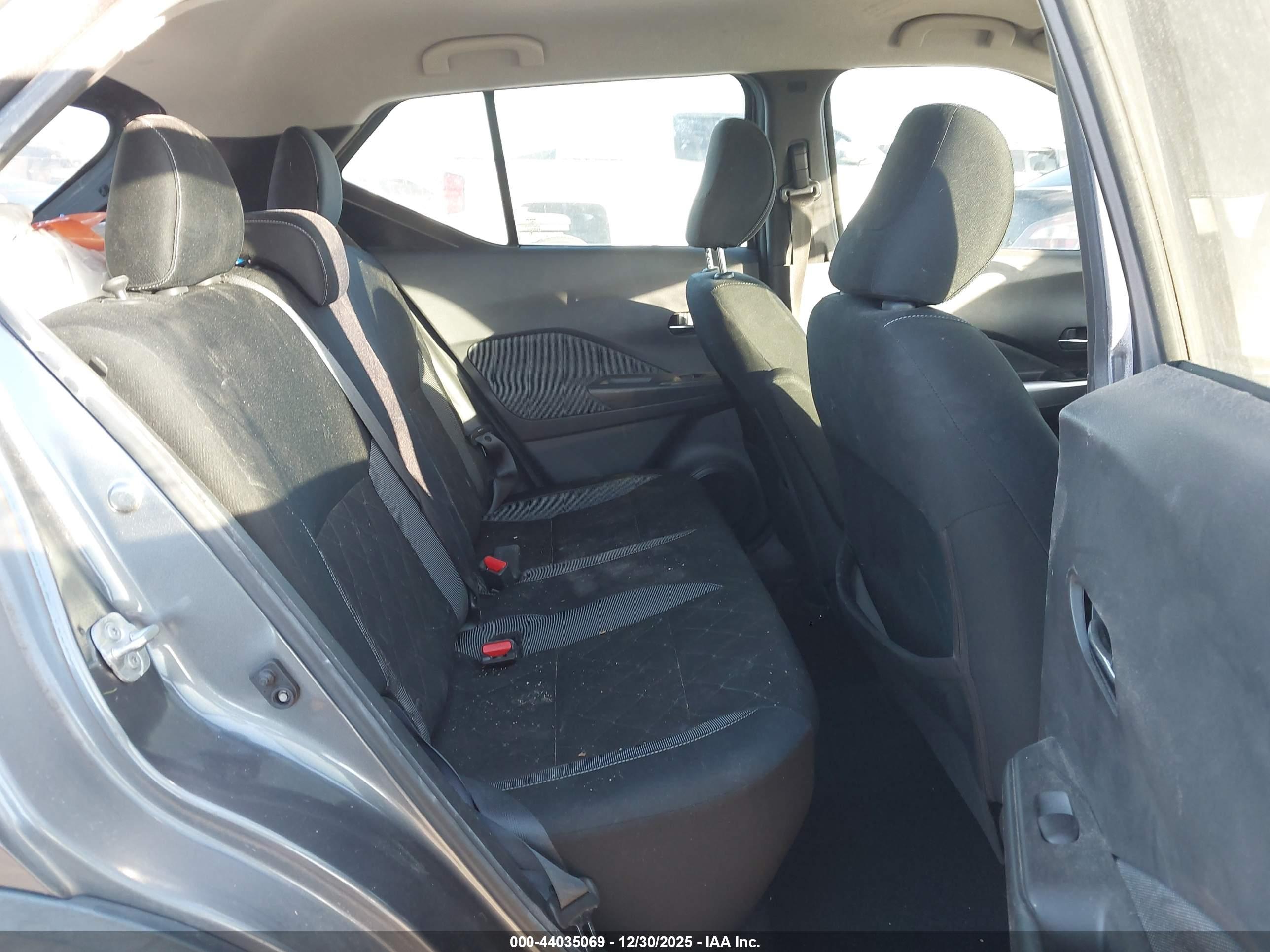 NISSAN KICKS image 8
