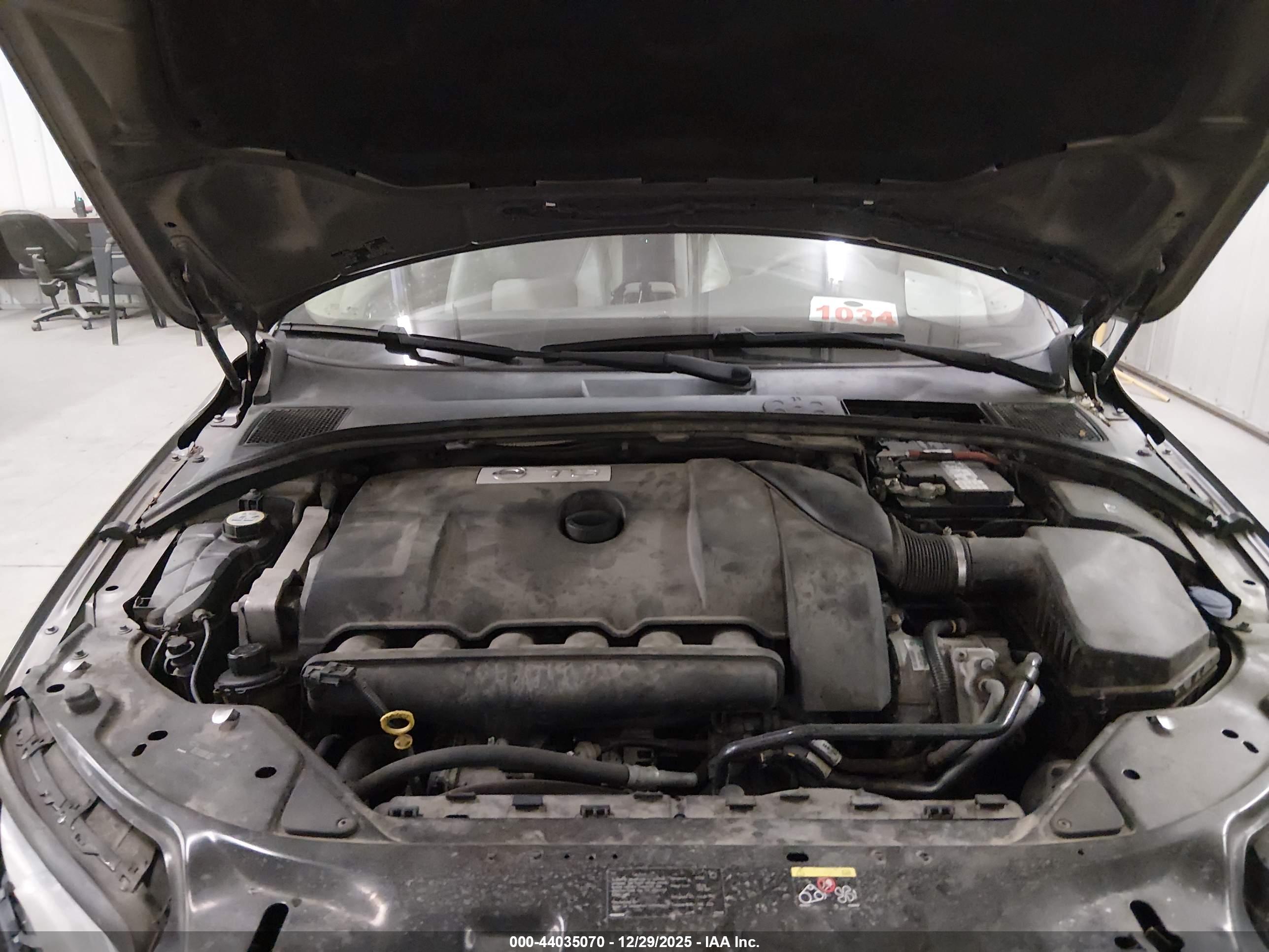 VOLVO S80 image 10