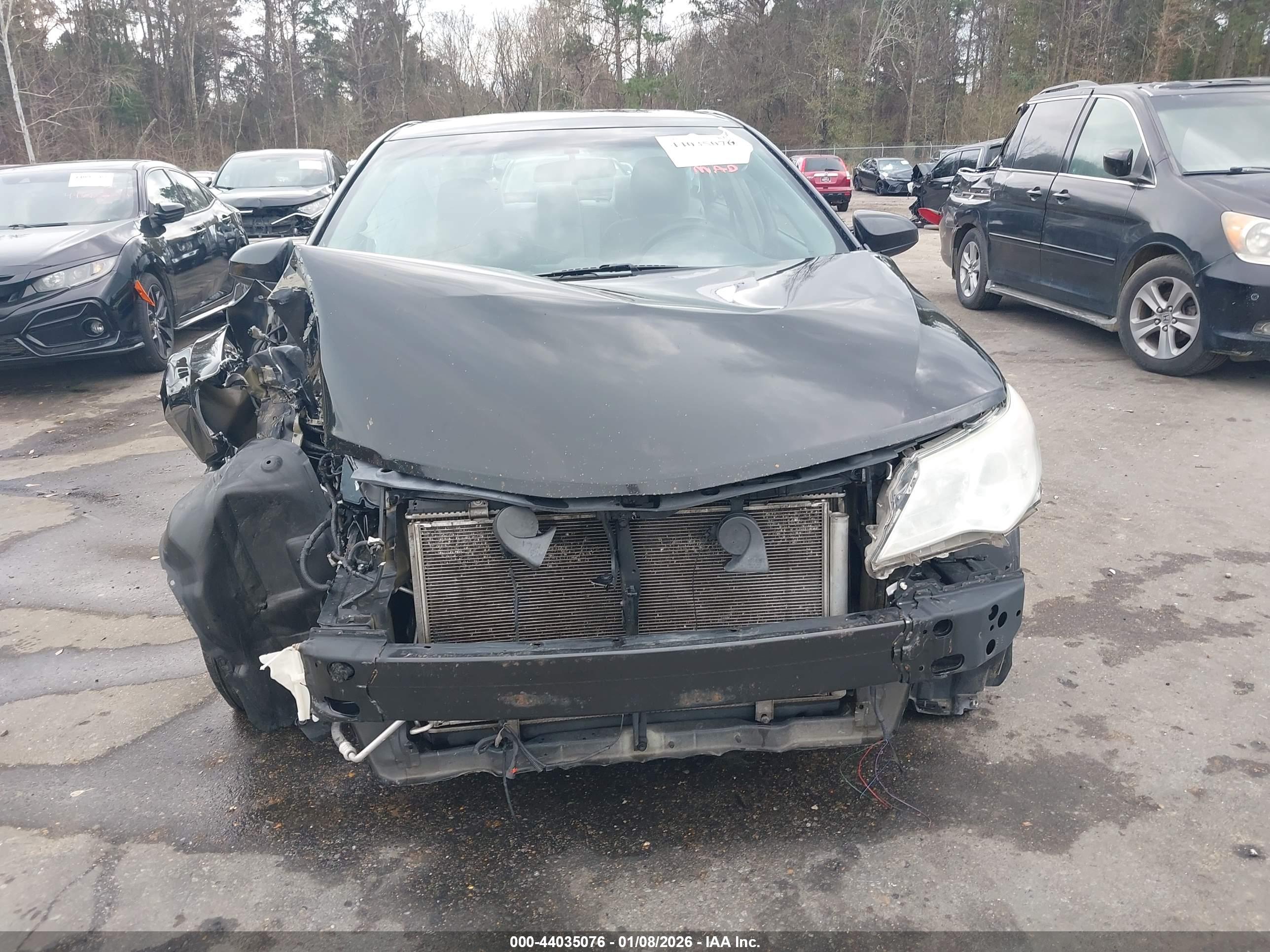 TOYOTA CAMRY image 6