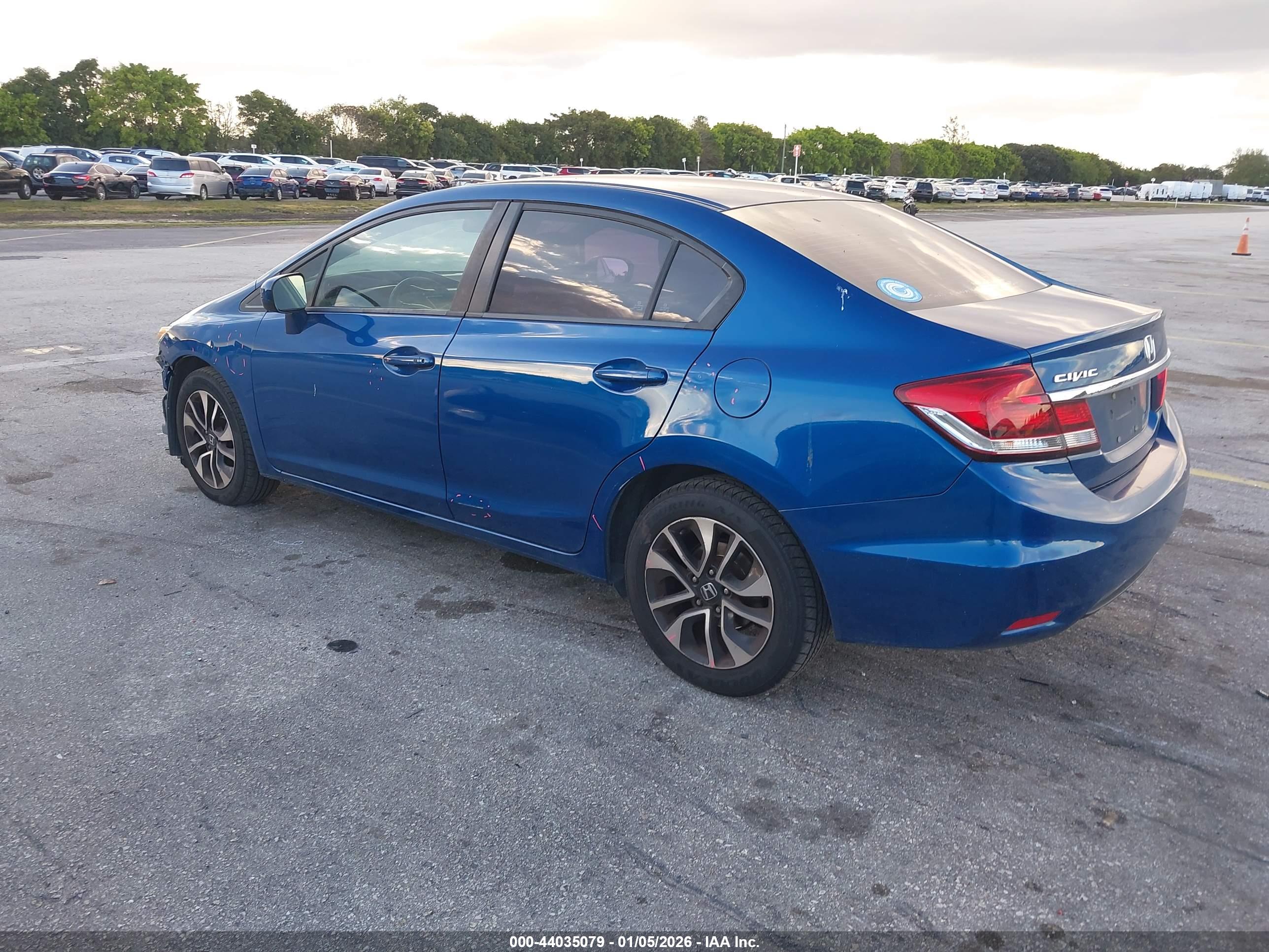 HONDA CIVIC image 3