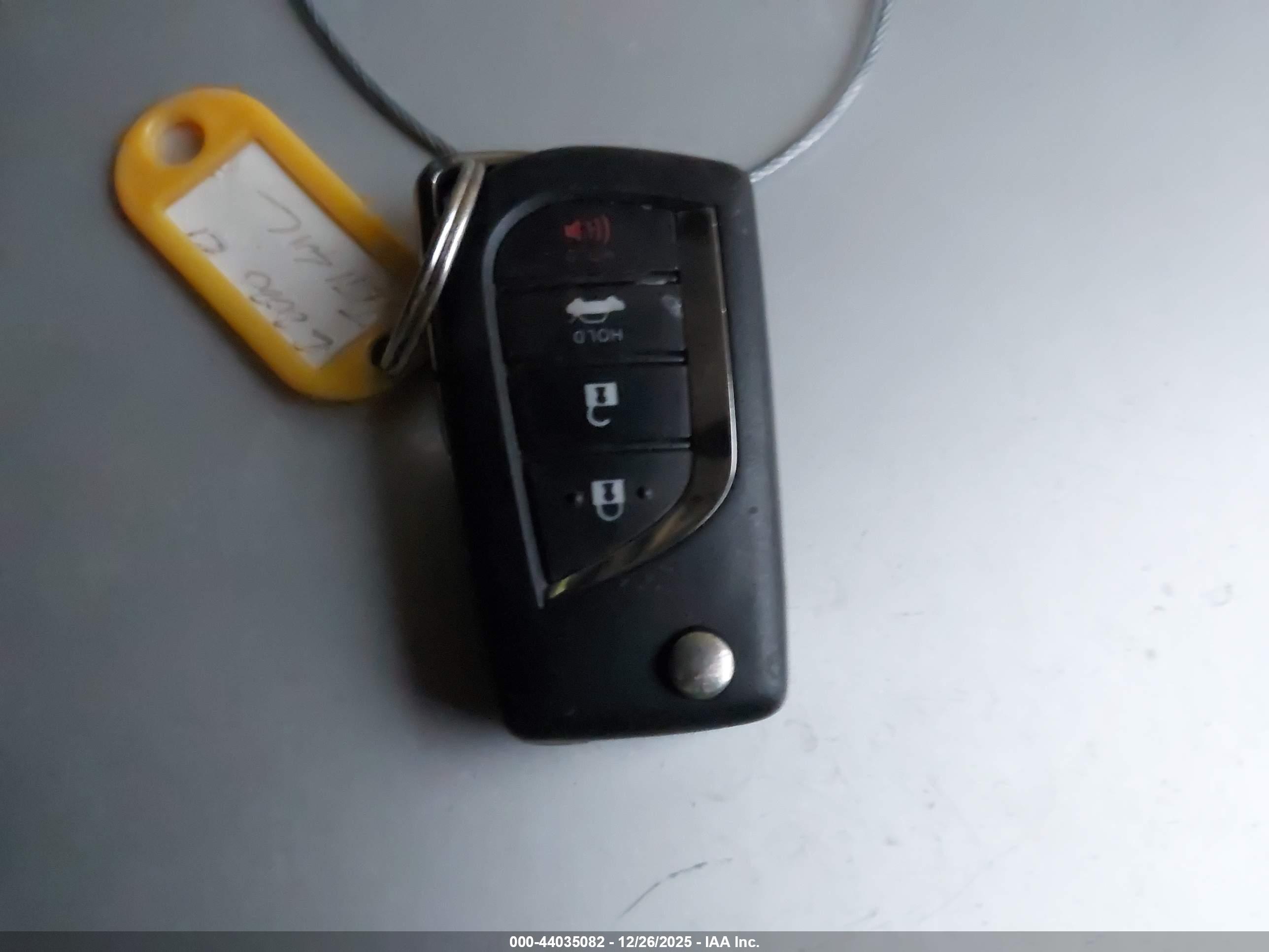 TOYOTA CAMRY image 11