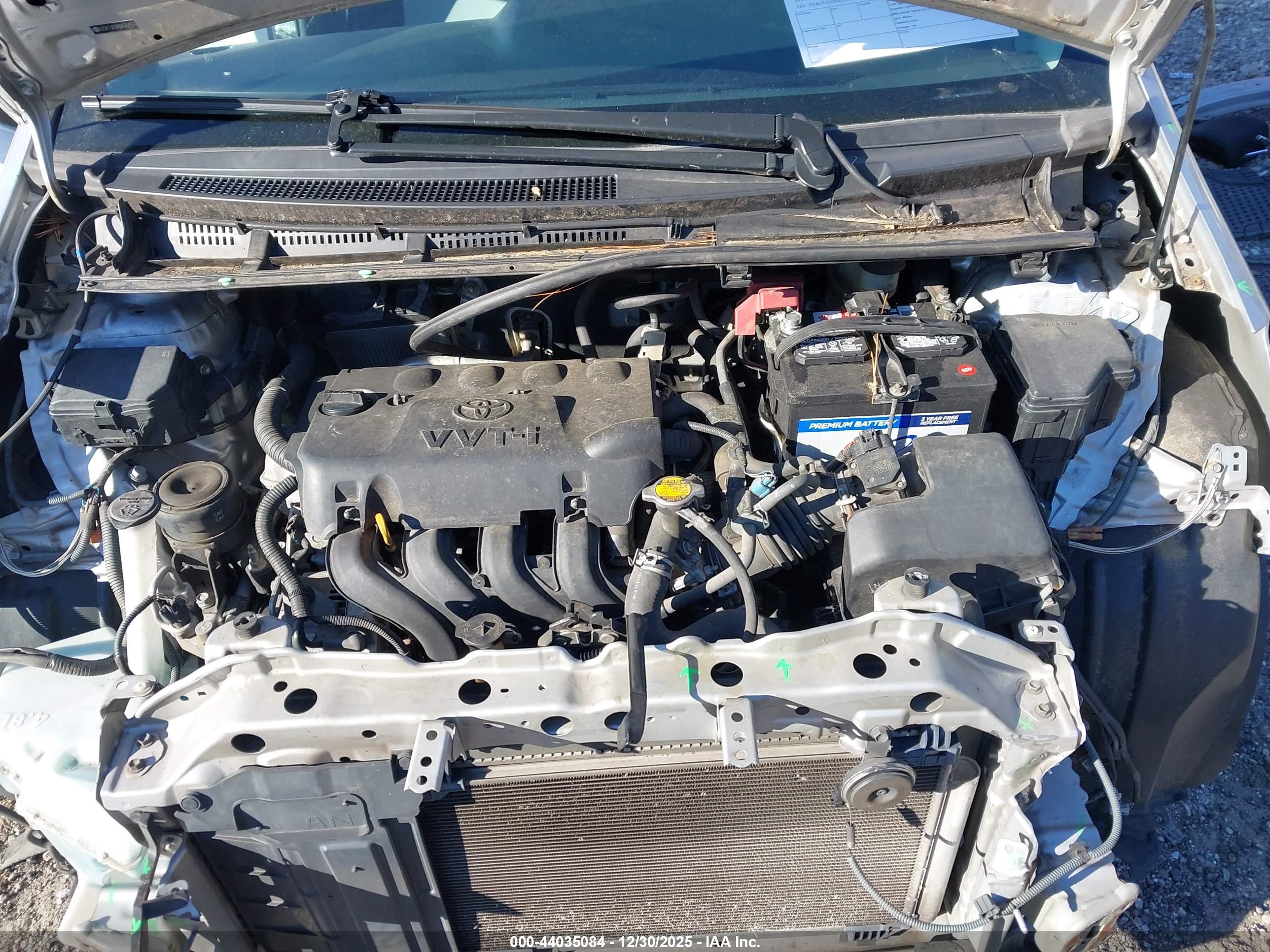 TOYOTA YARIS image 10