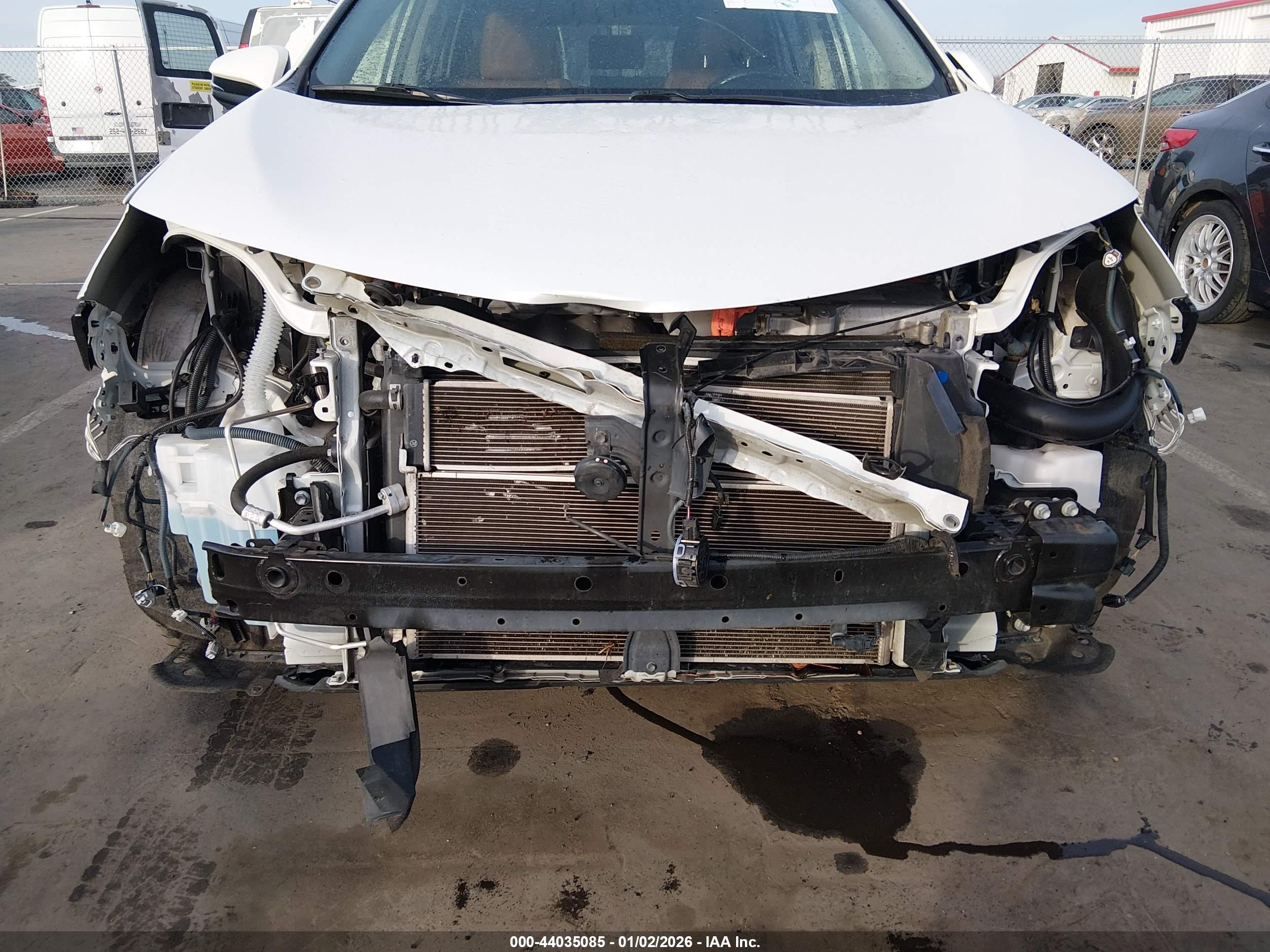 TOYOTA RAV4 image 6