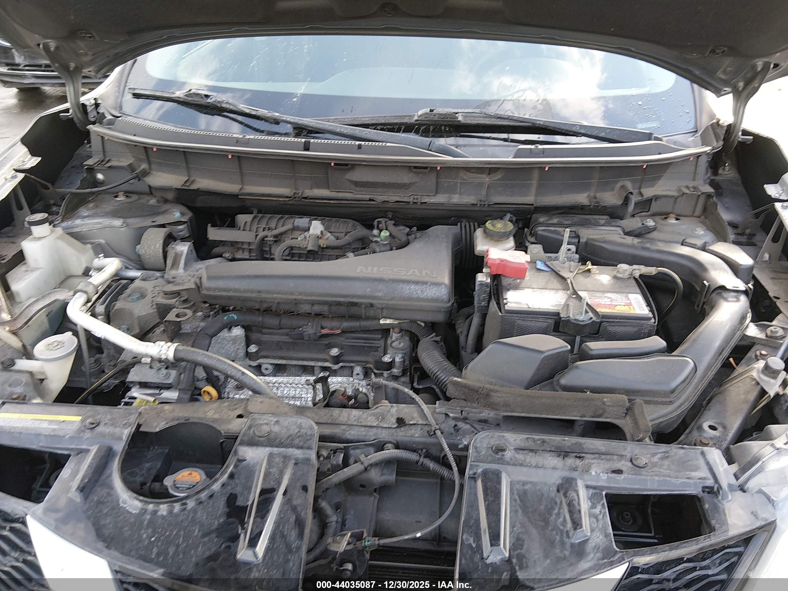 NISSAN ROGUE image 10