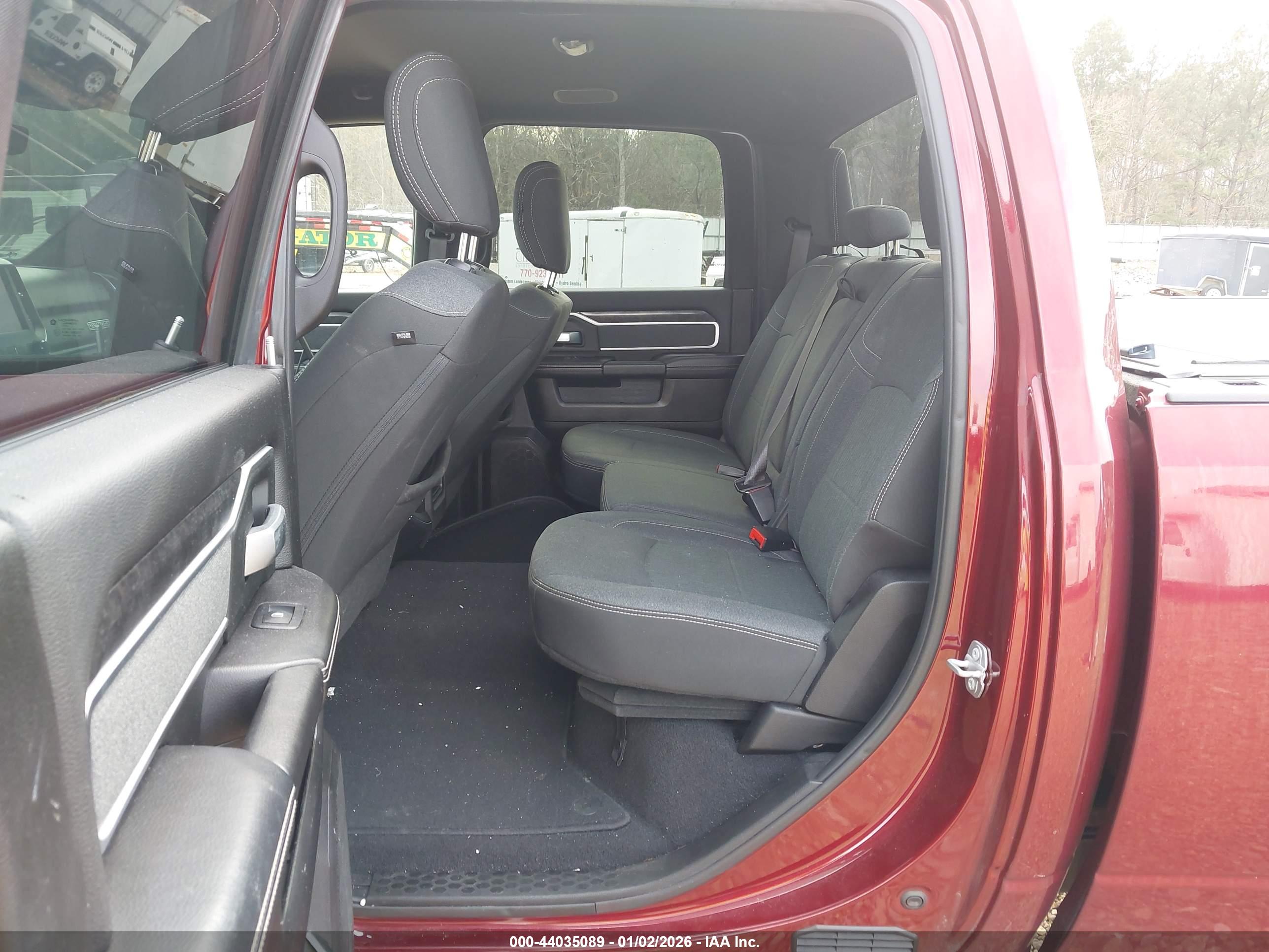 RAM 3500 image 8