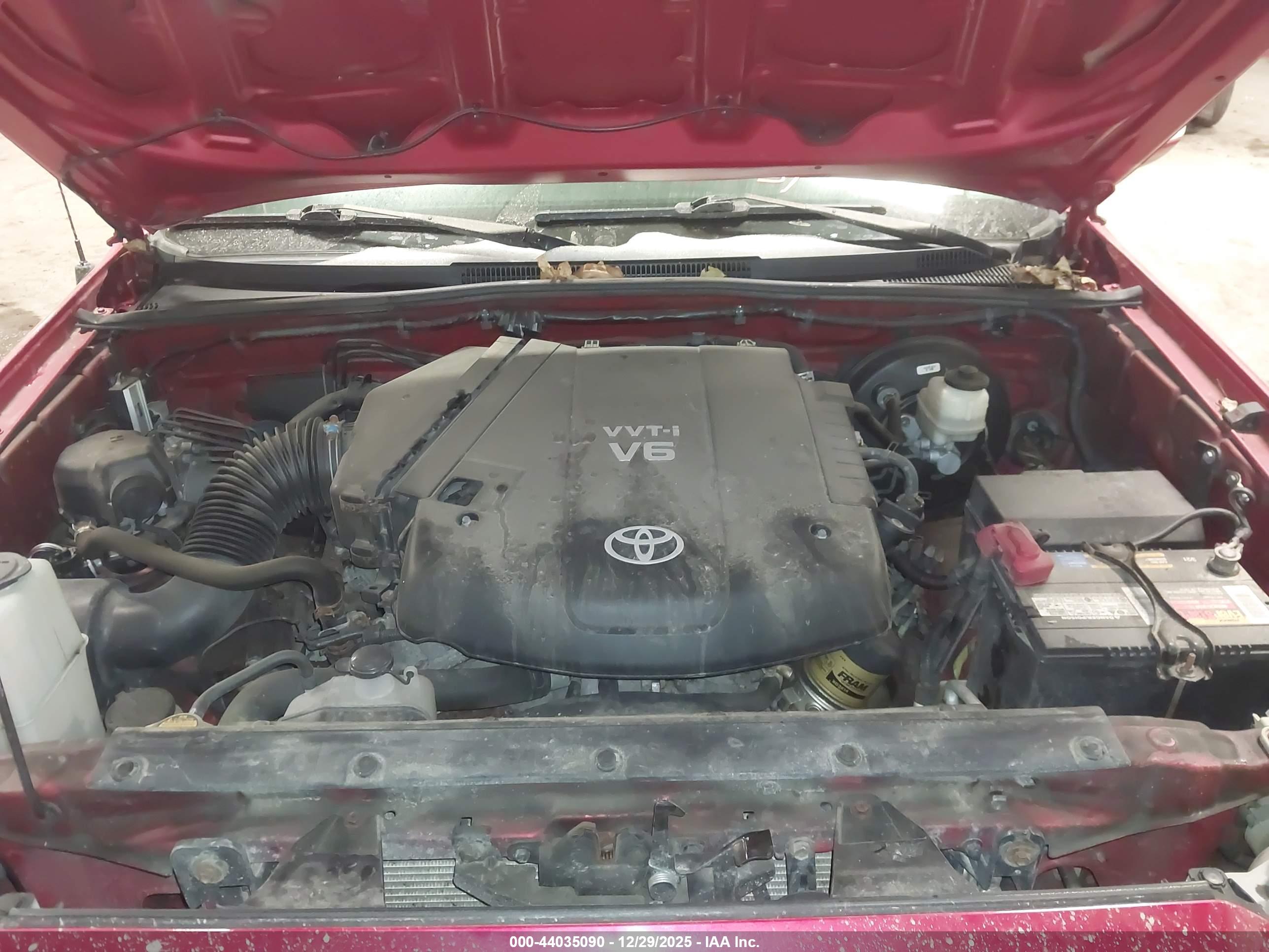 TOYOTA TACOMA image 10