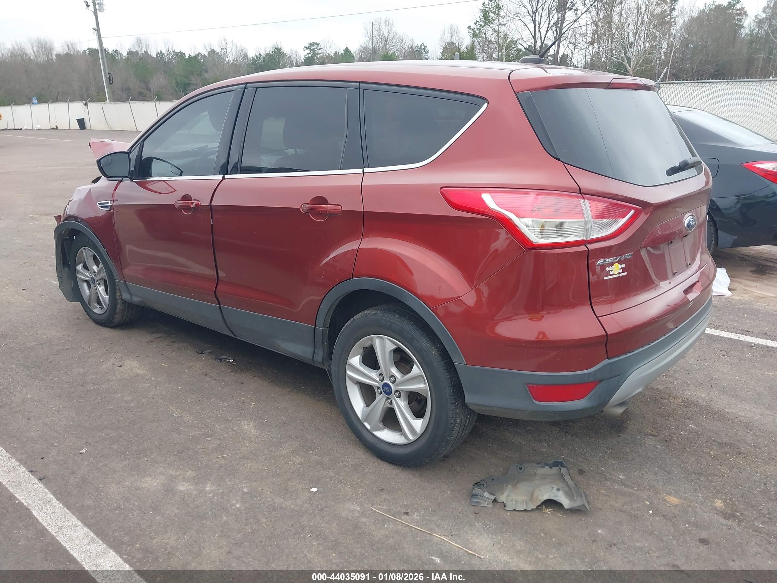 FORD ESCAPE image 3