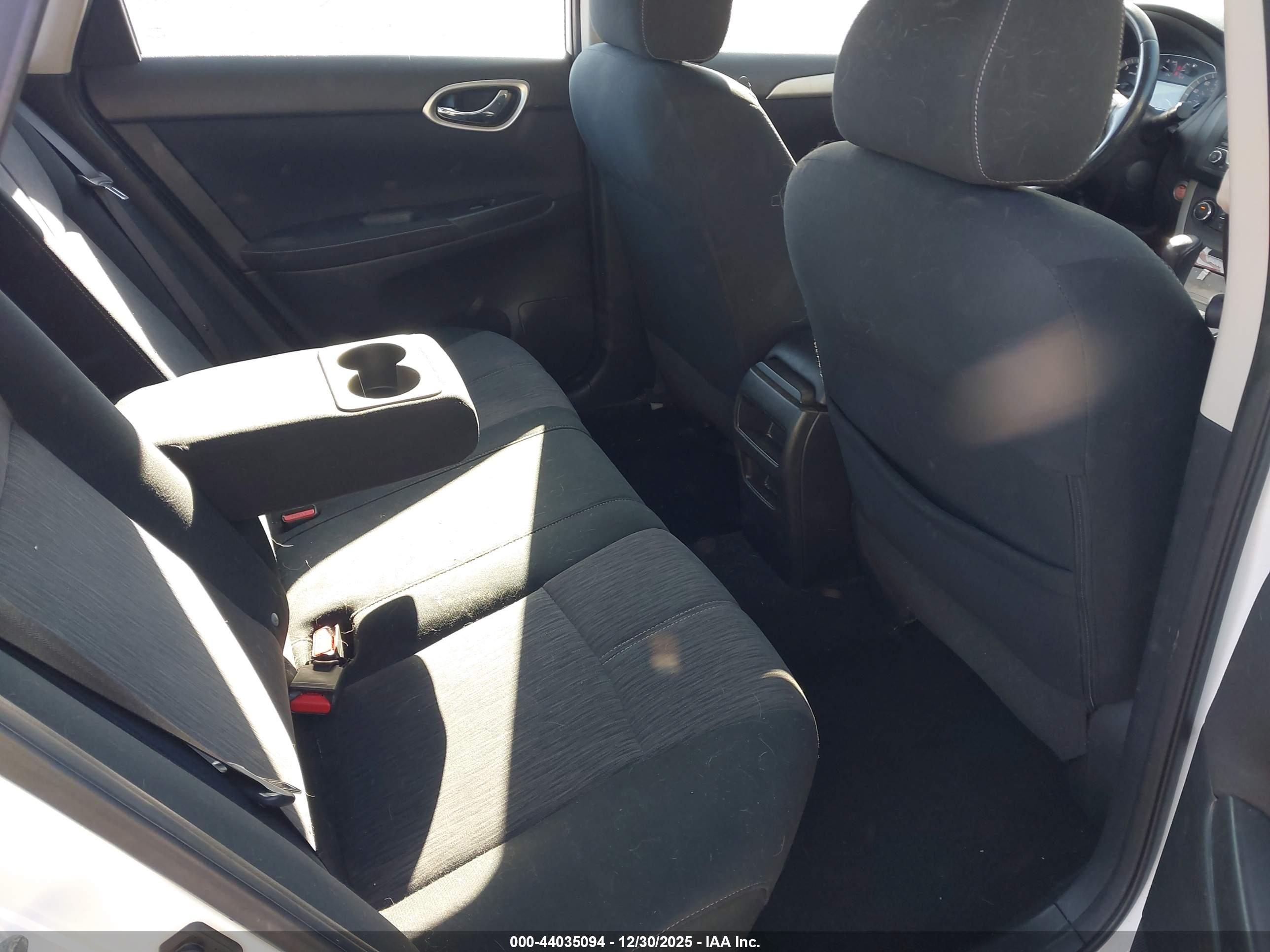 NISSAN SENTRA image 8