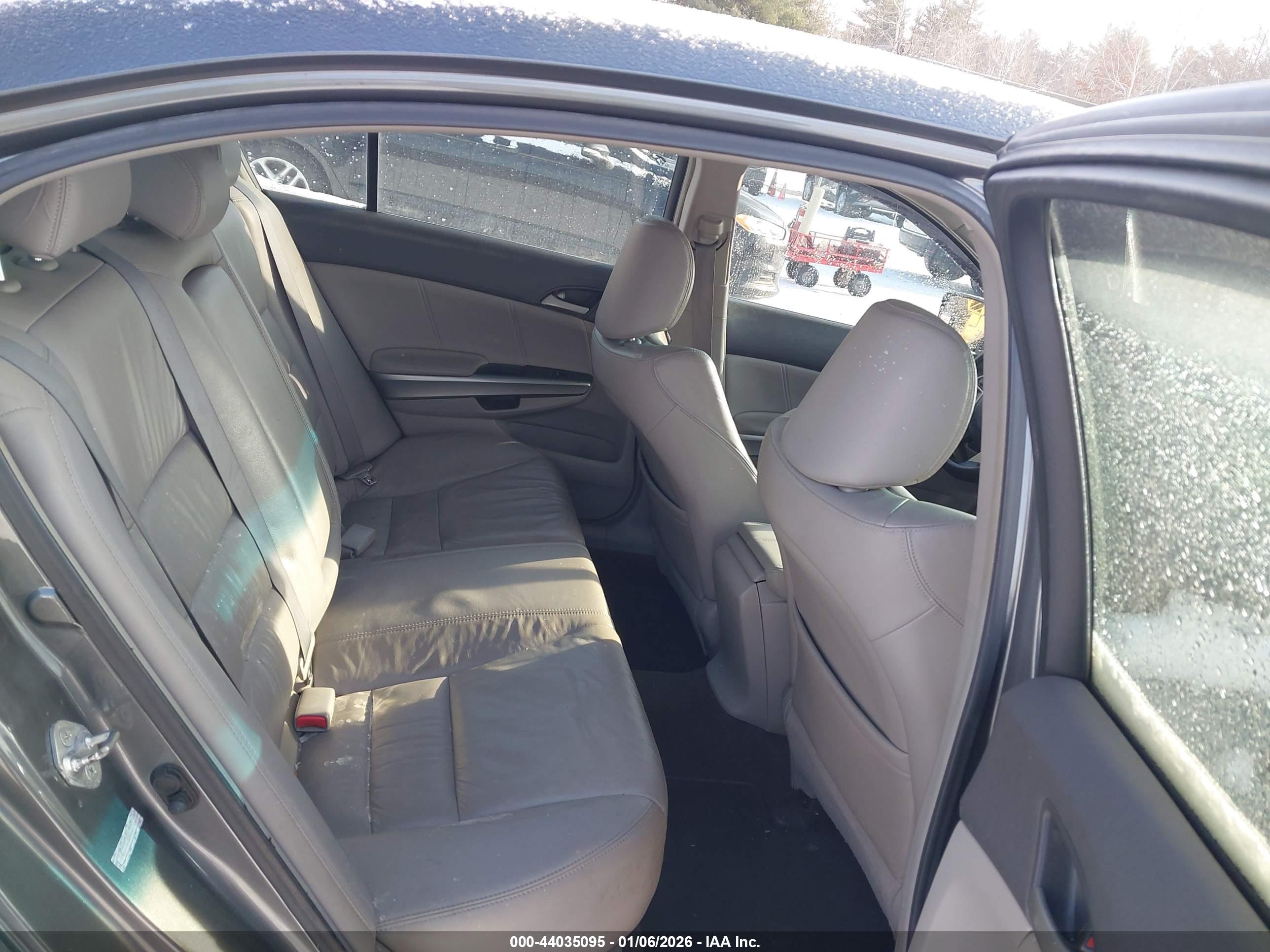 HONDA ACCORD image 8