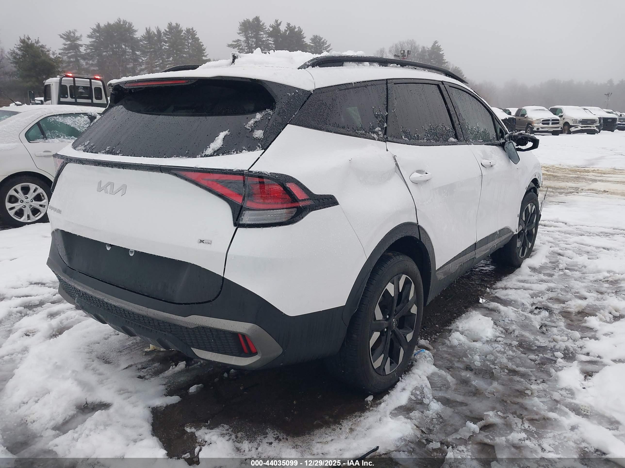 KIA SPORTAGE image 4