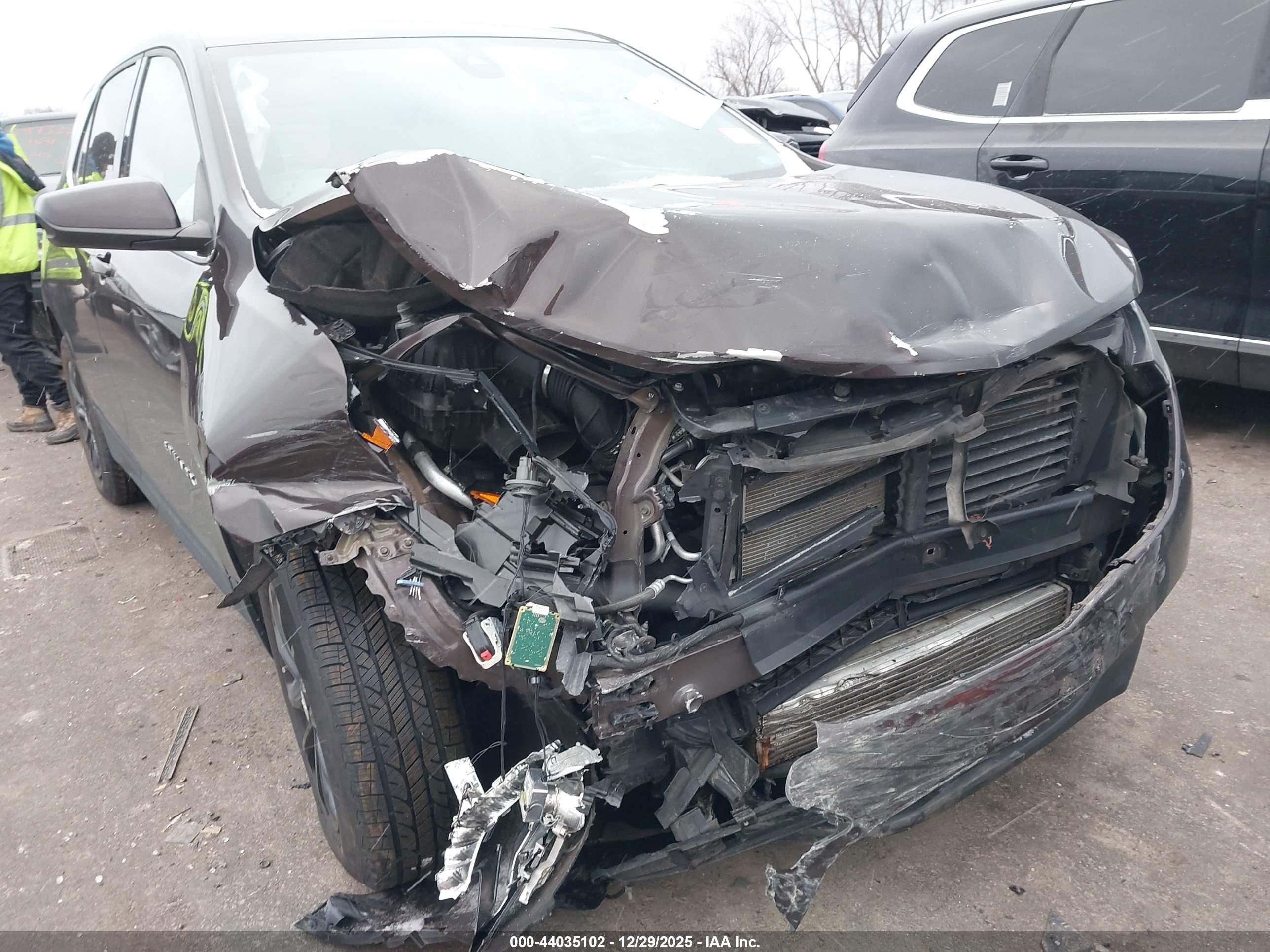 CHEVROLET EQUINOX image 6