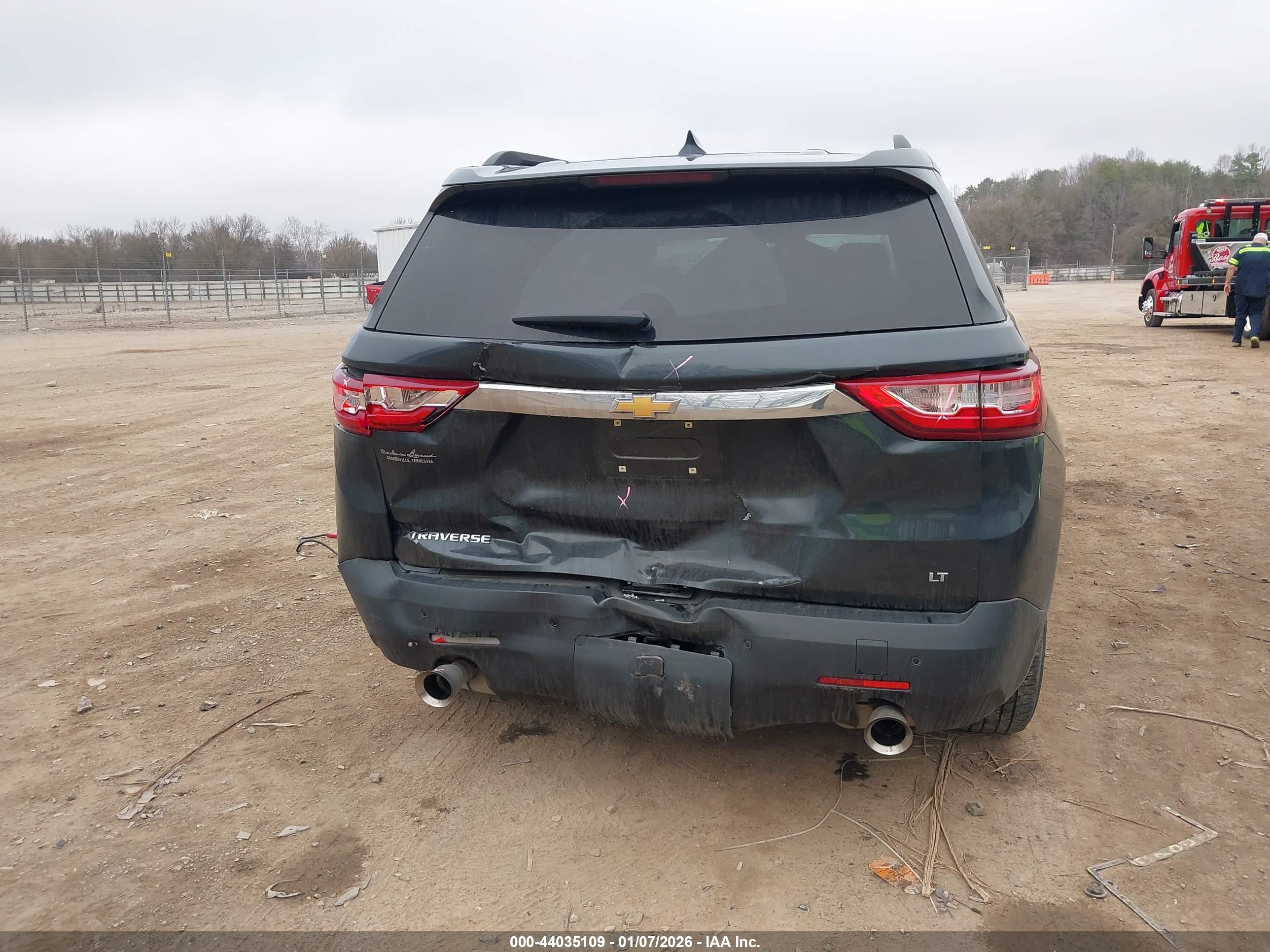 CHEVROLET TRAVERSE image 6