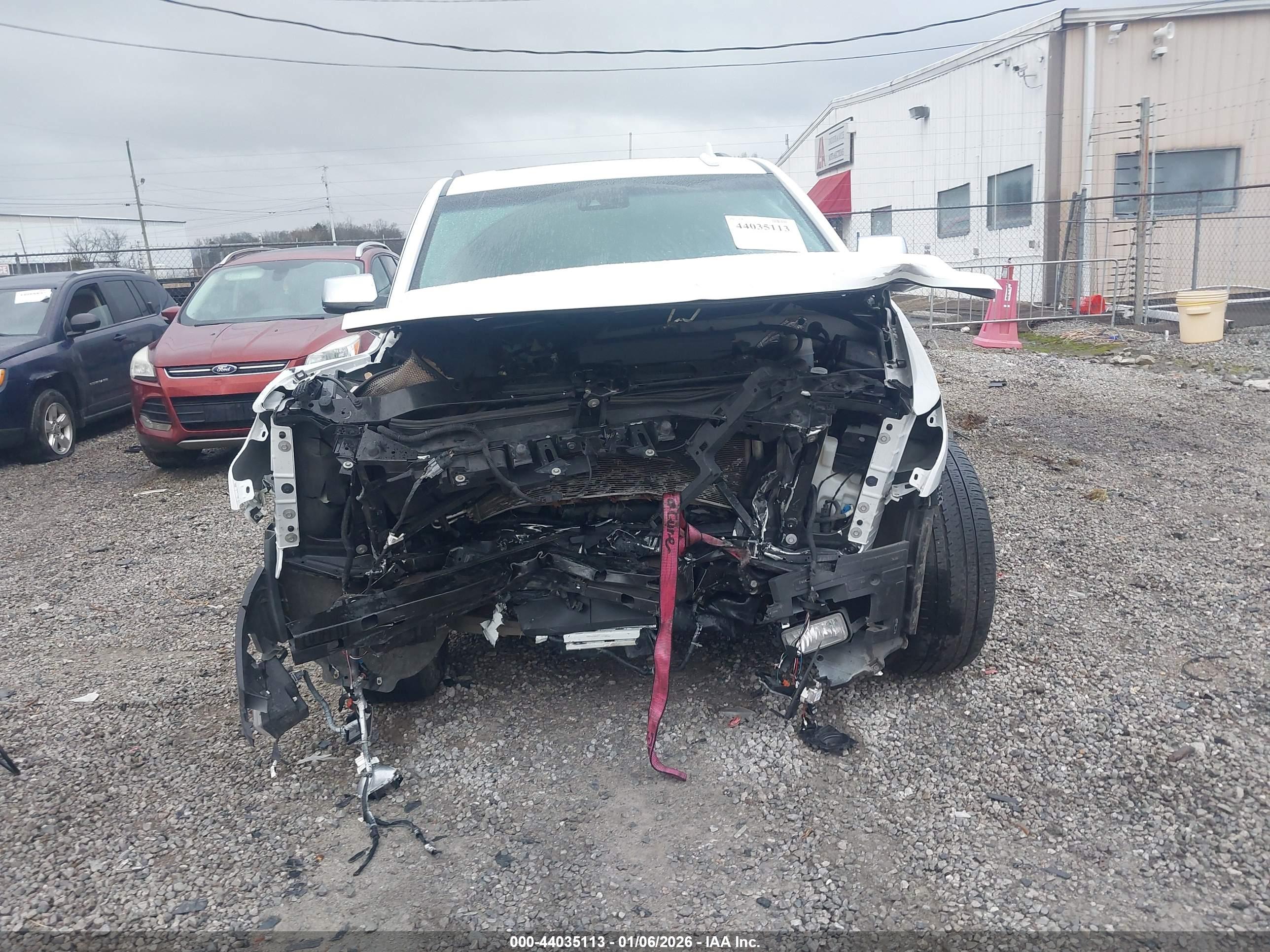 CHEVROLET TAHOE image 6