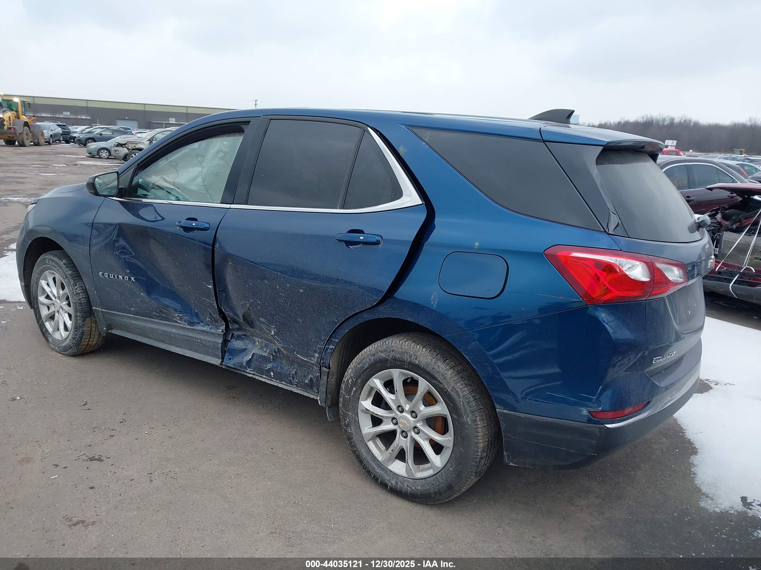 CHEVROLET EQUINOX image 3