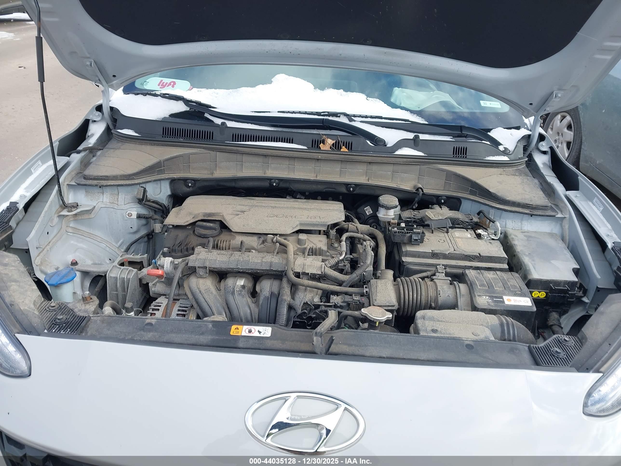 HYUNDAI KONA image 10