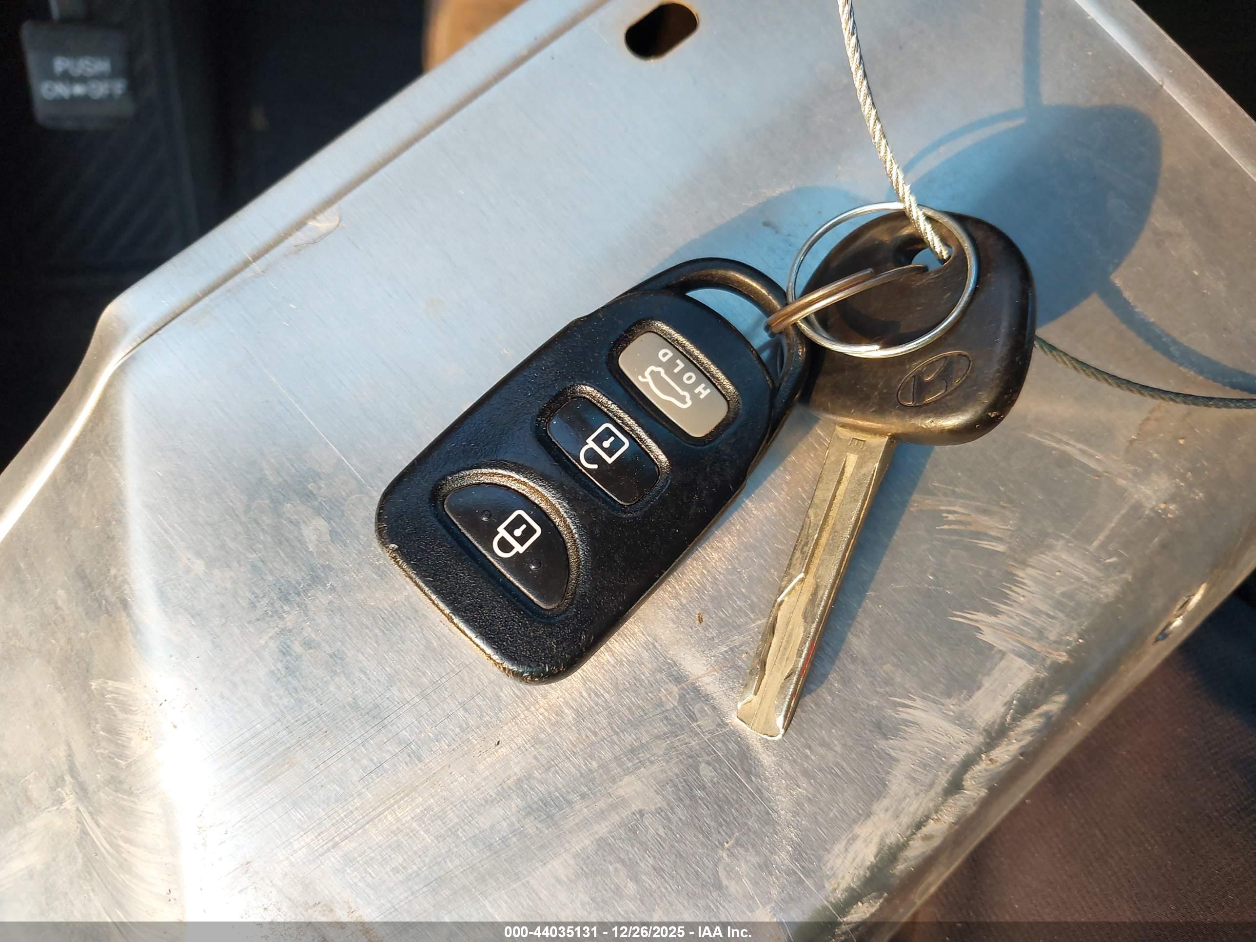 HYUNDAI SONATA image 11
