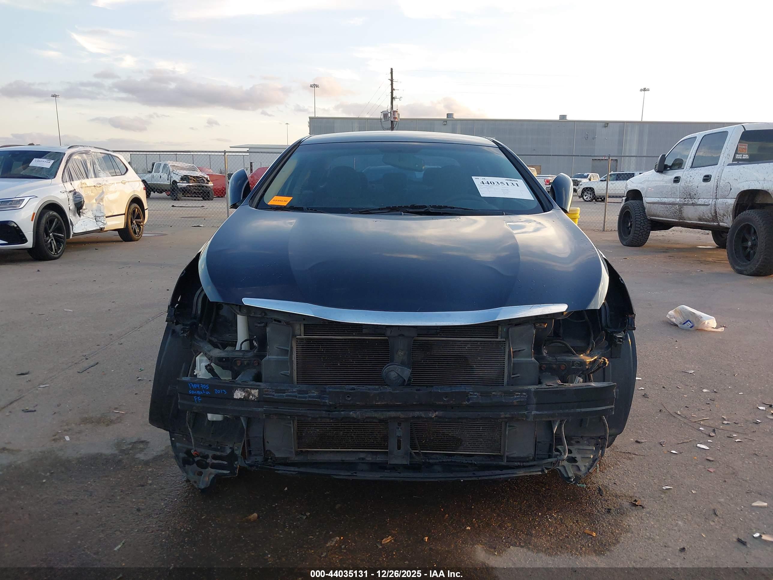 HYUNDAI SONATA image 6