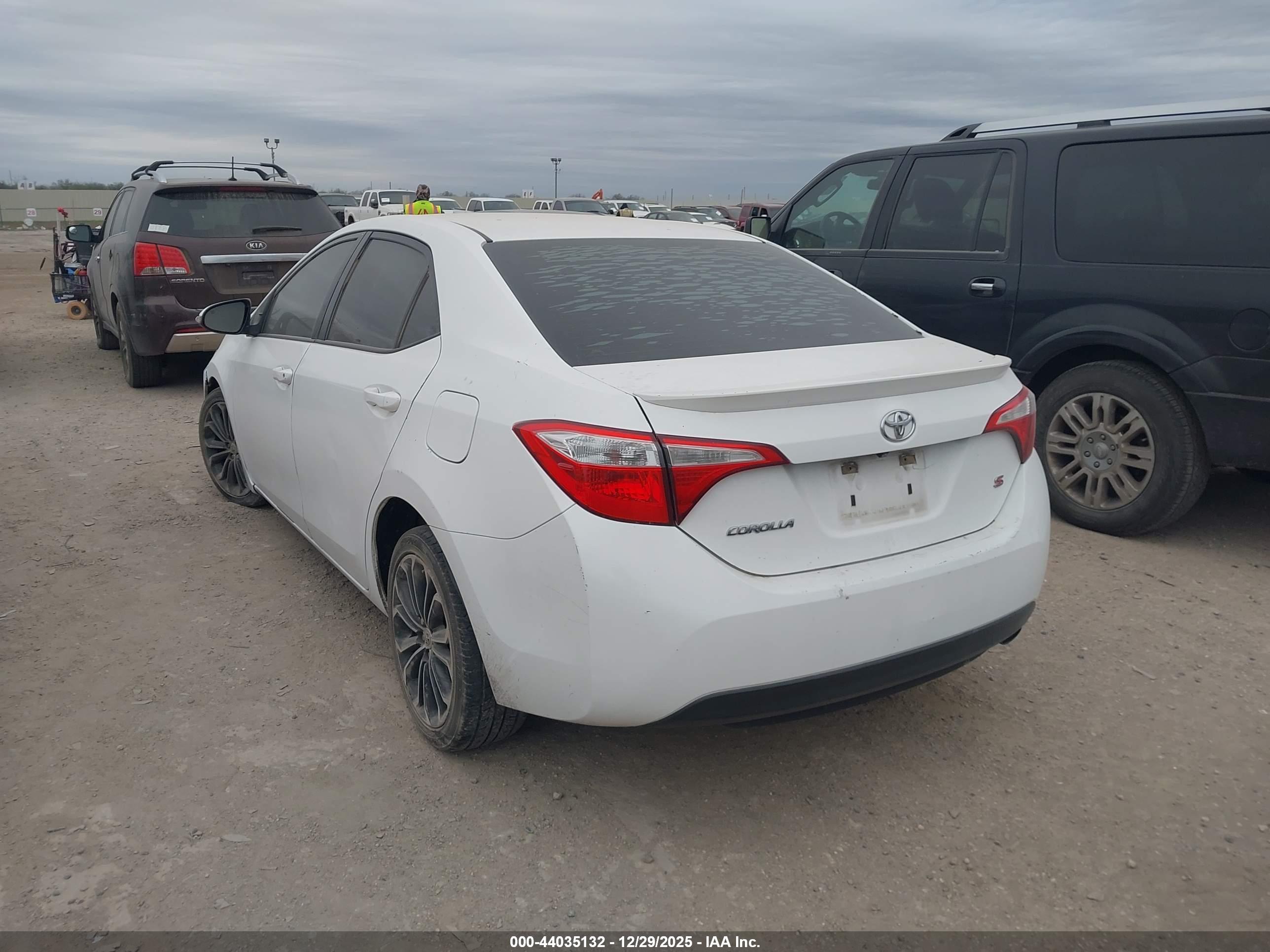TOYOTA COROLLA image 3