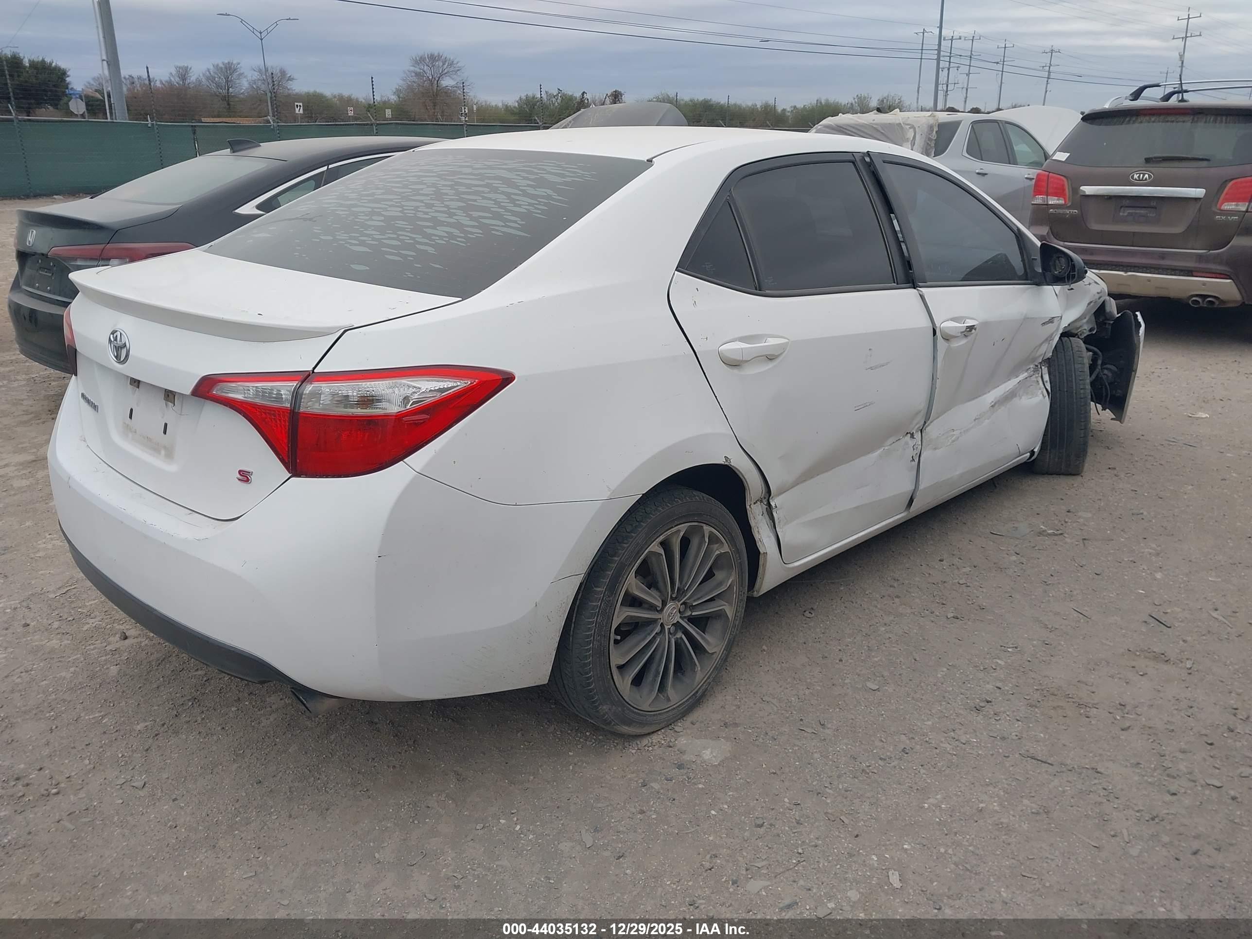 TOYOTA COROLLA image 4