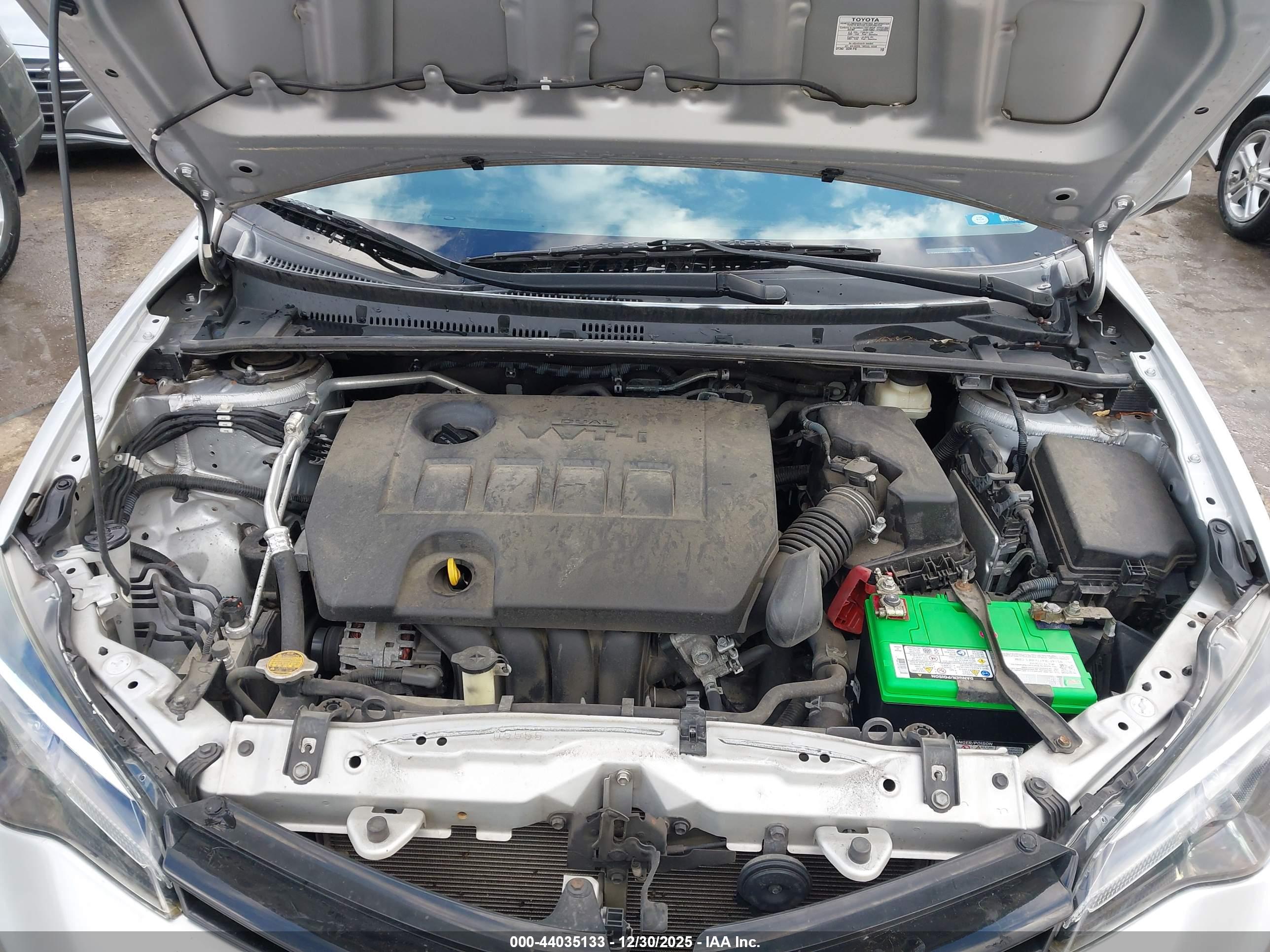 TOYOTA COROLLA image 10