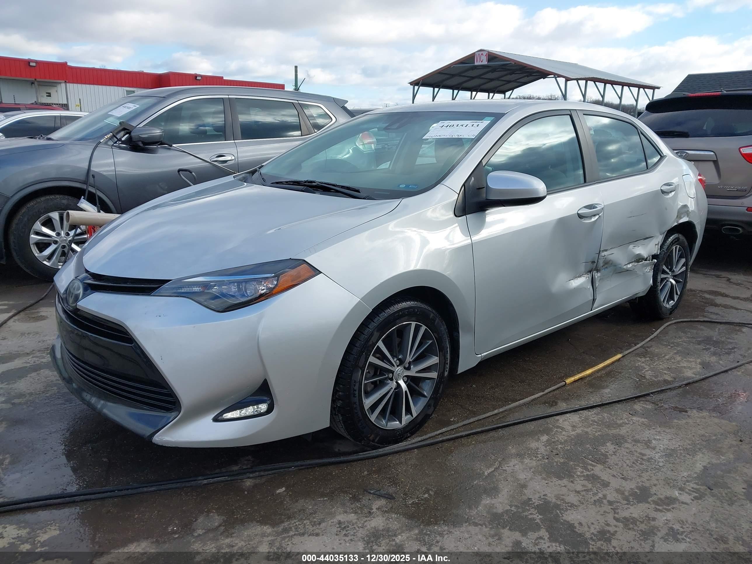 TOYOTA COROLLA image 2