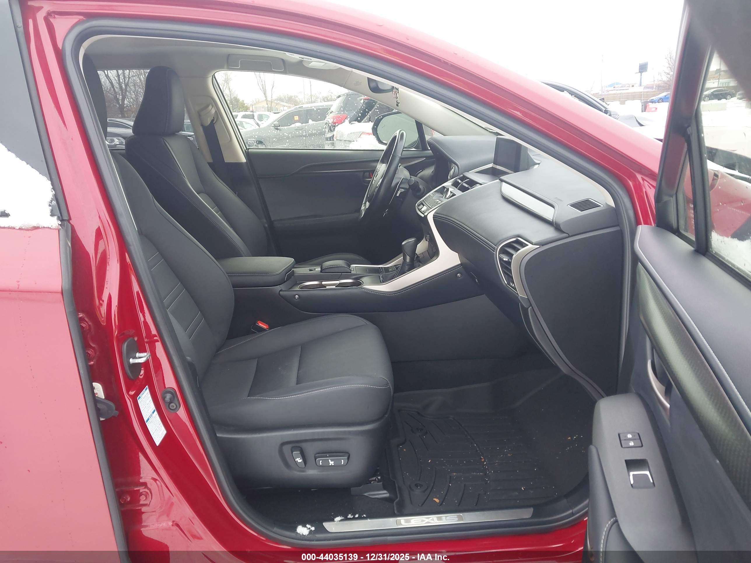LEXUS NX image 5