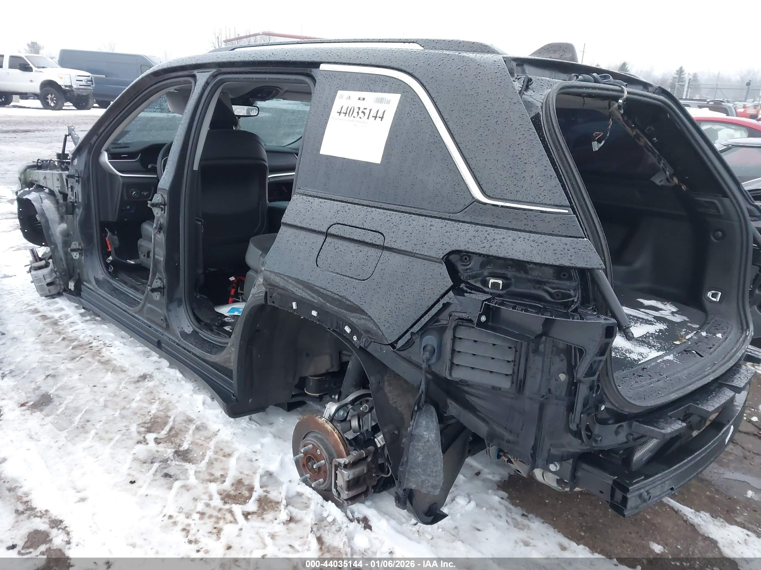 JEEP GRAND image 3