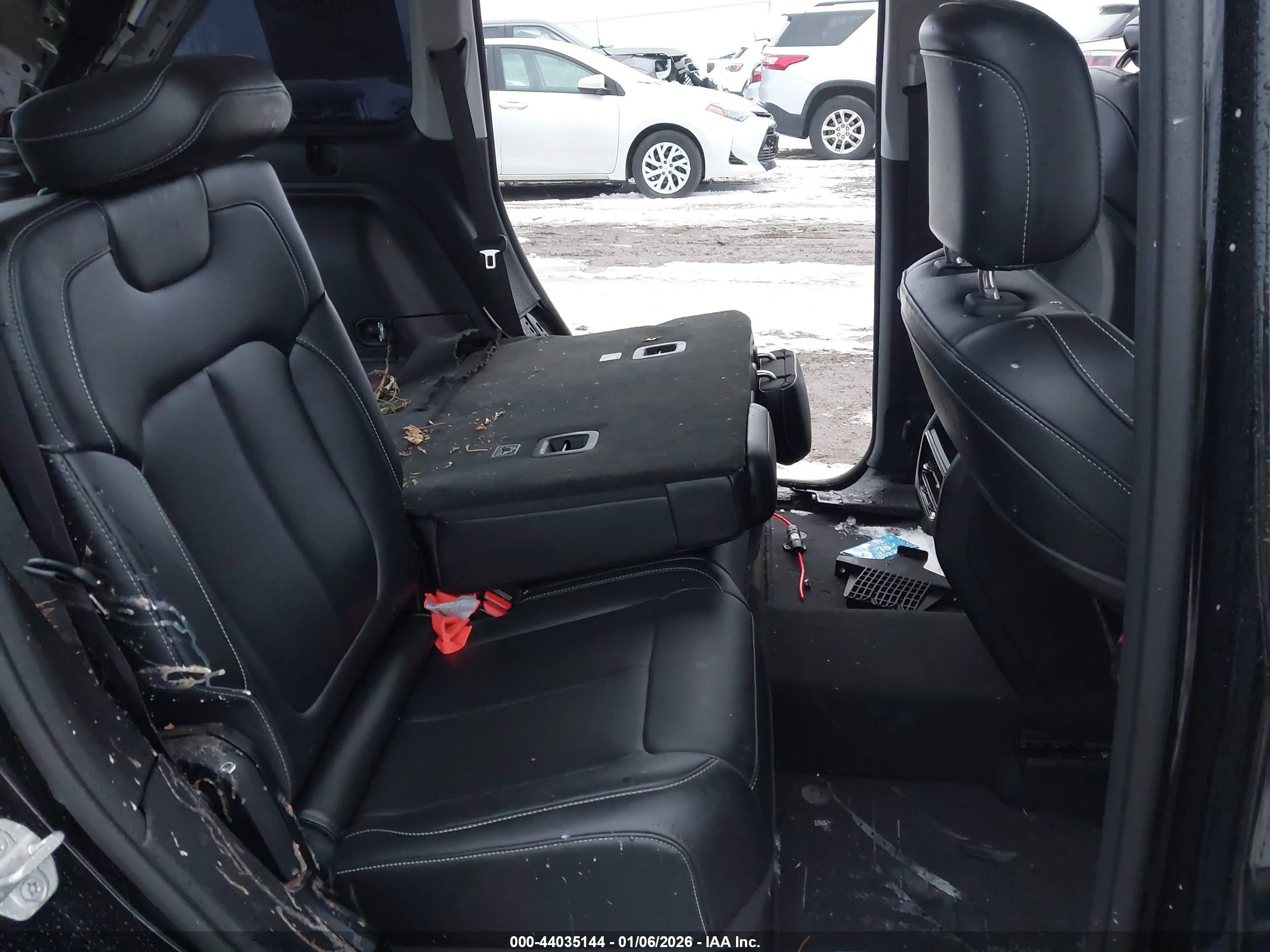 JEEP GRAND image 8