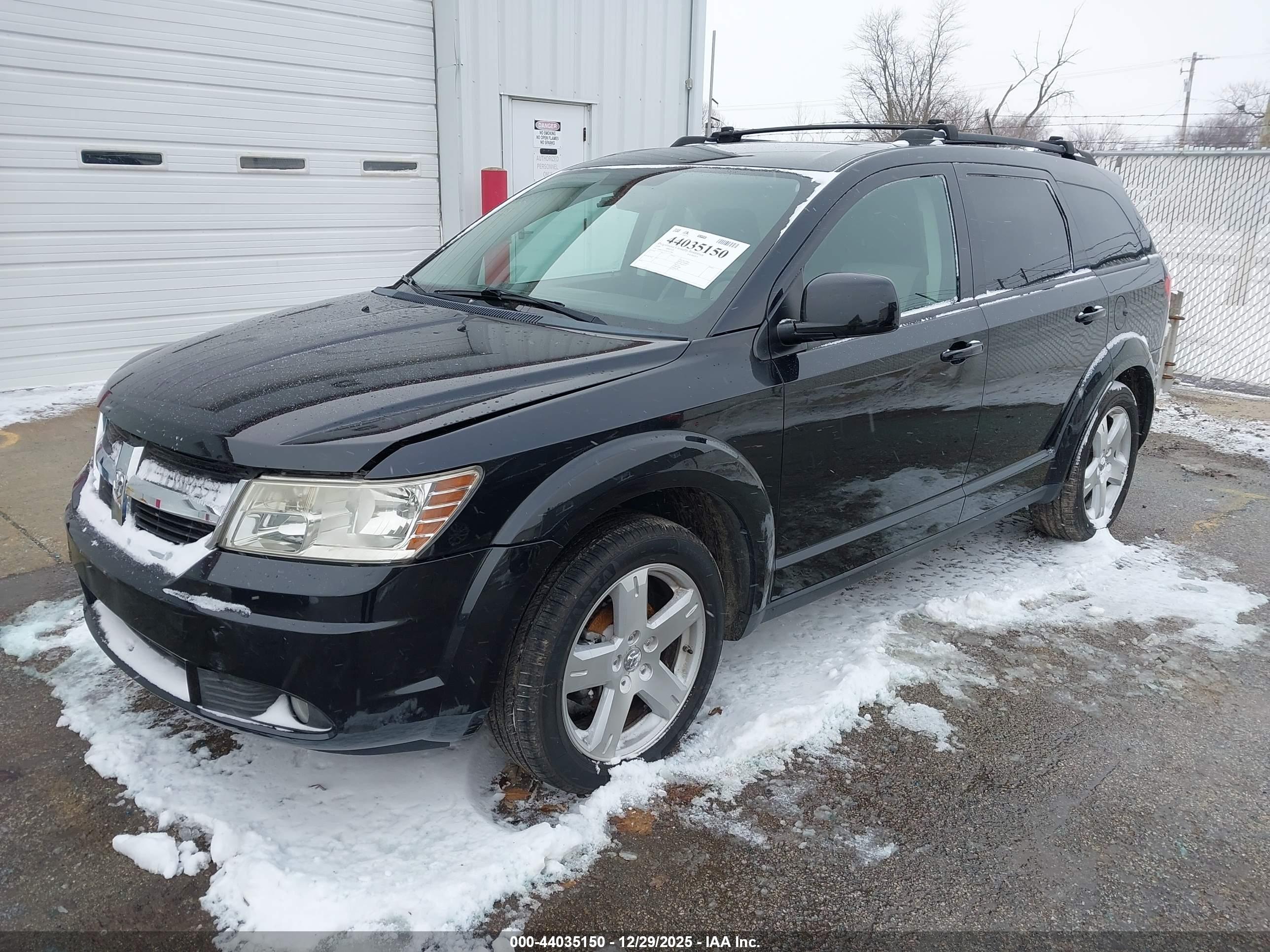 DODGE JOURNEY image 2
