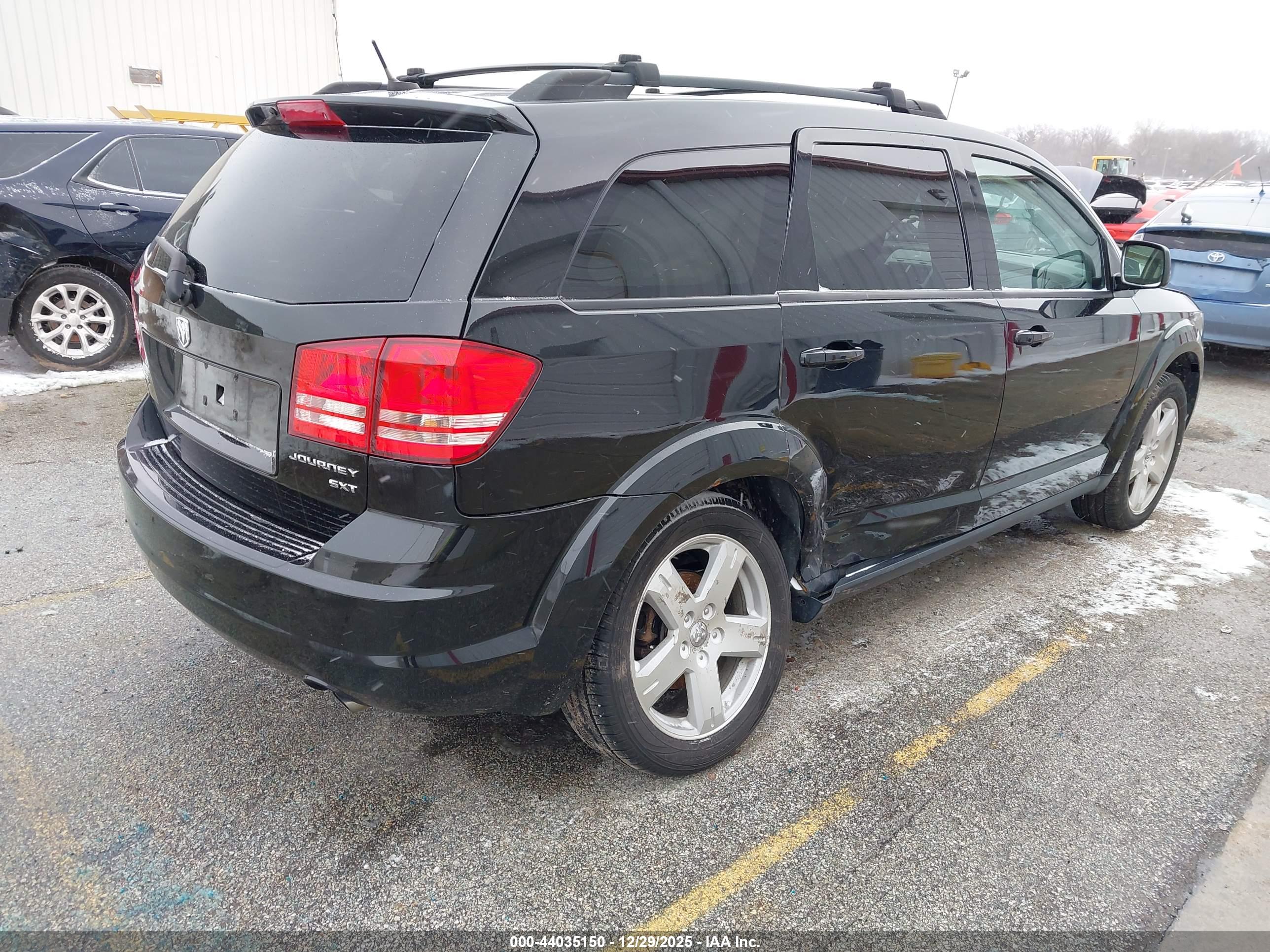 DODGE JOURNEY image 4