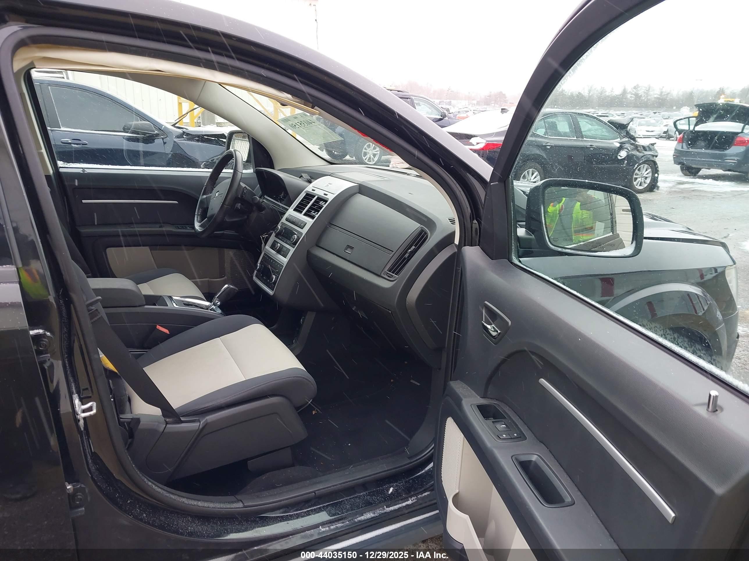 DODGE JOURNEY image 5