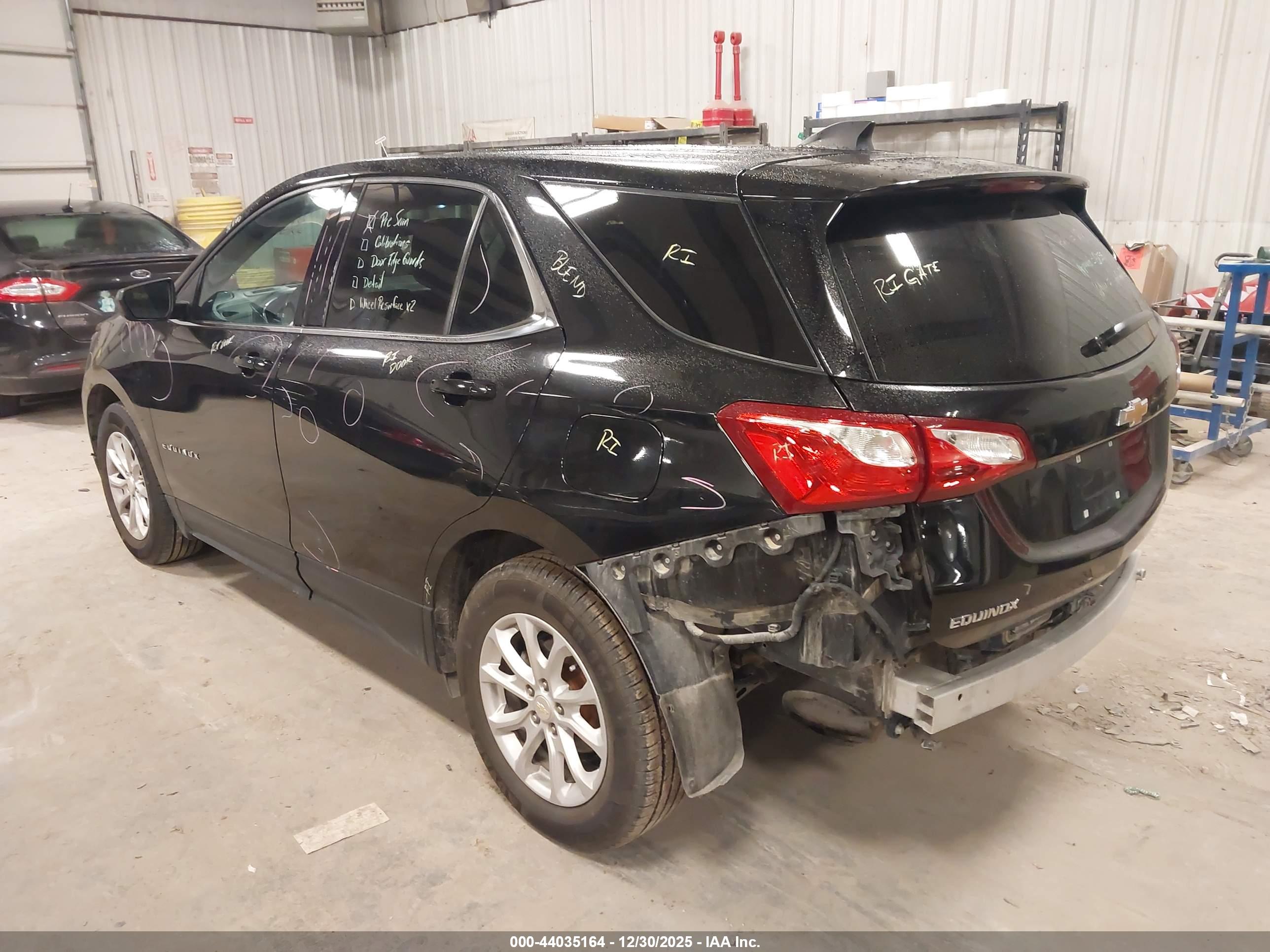CHEVROLET EQUINOX image 3