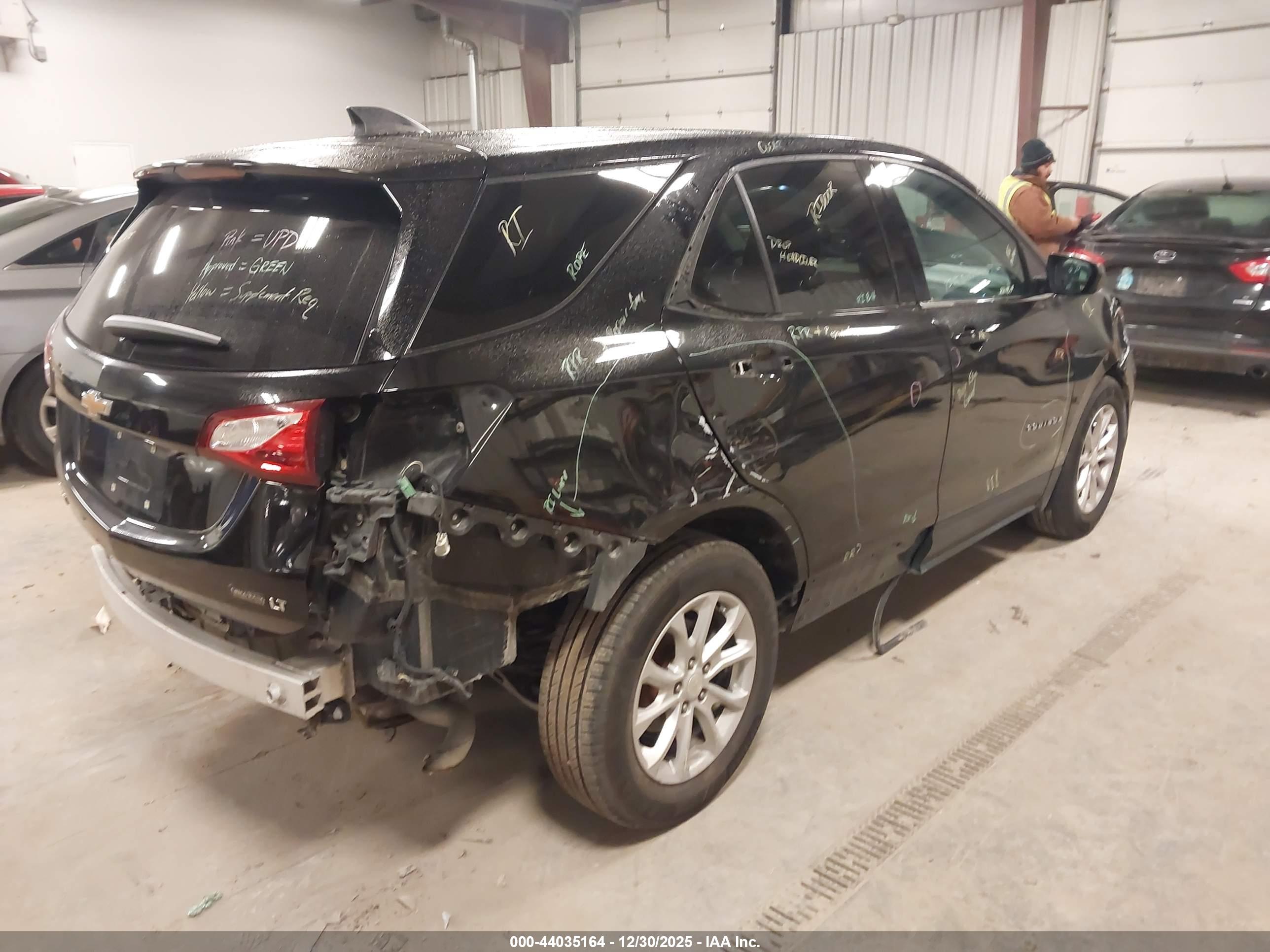 CHEVROLET EQUINOX image 4