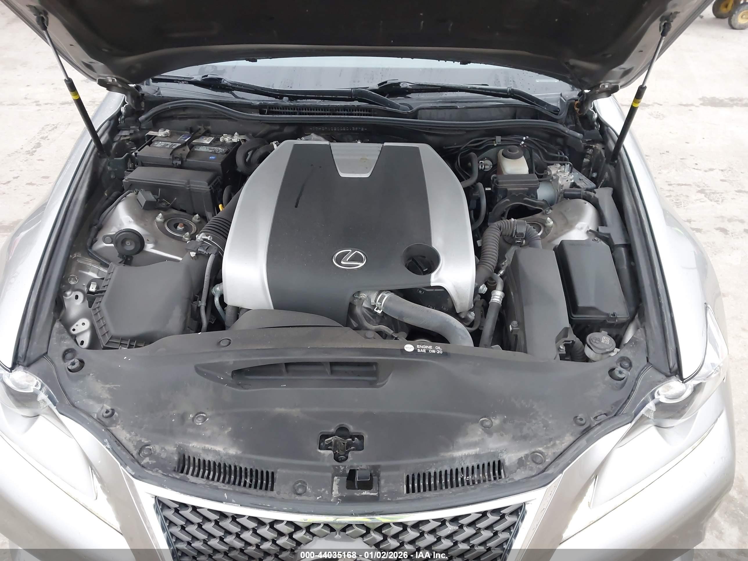 LEXUS IS image 10