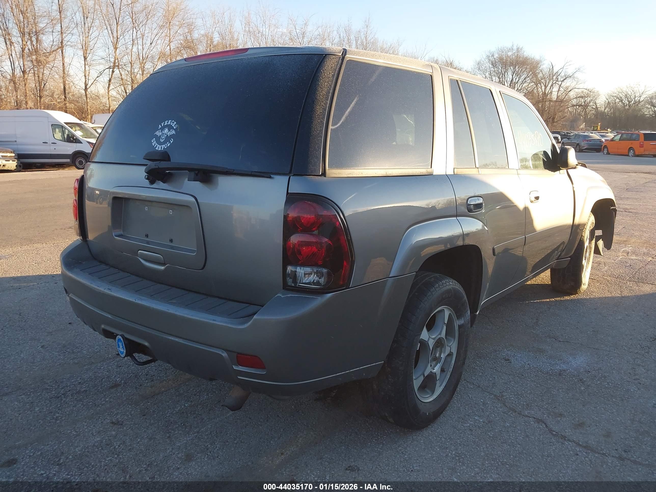 CHEVROLET TRAILBLAZER image 4