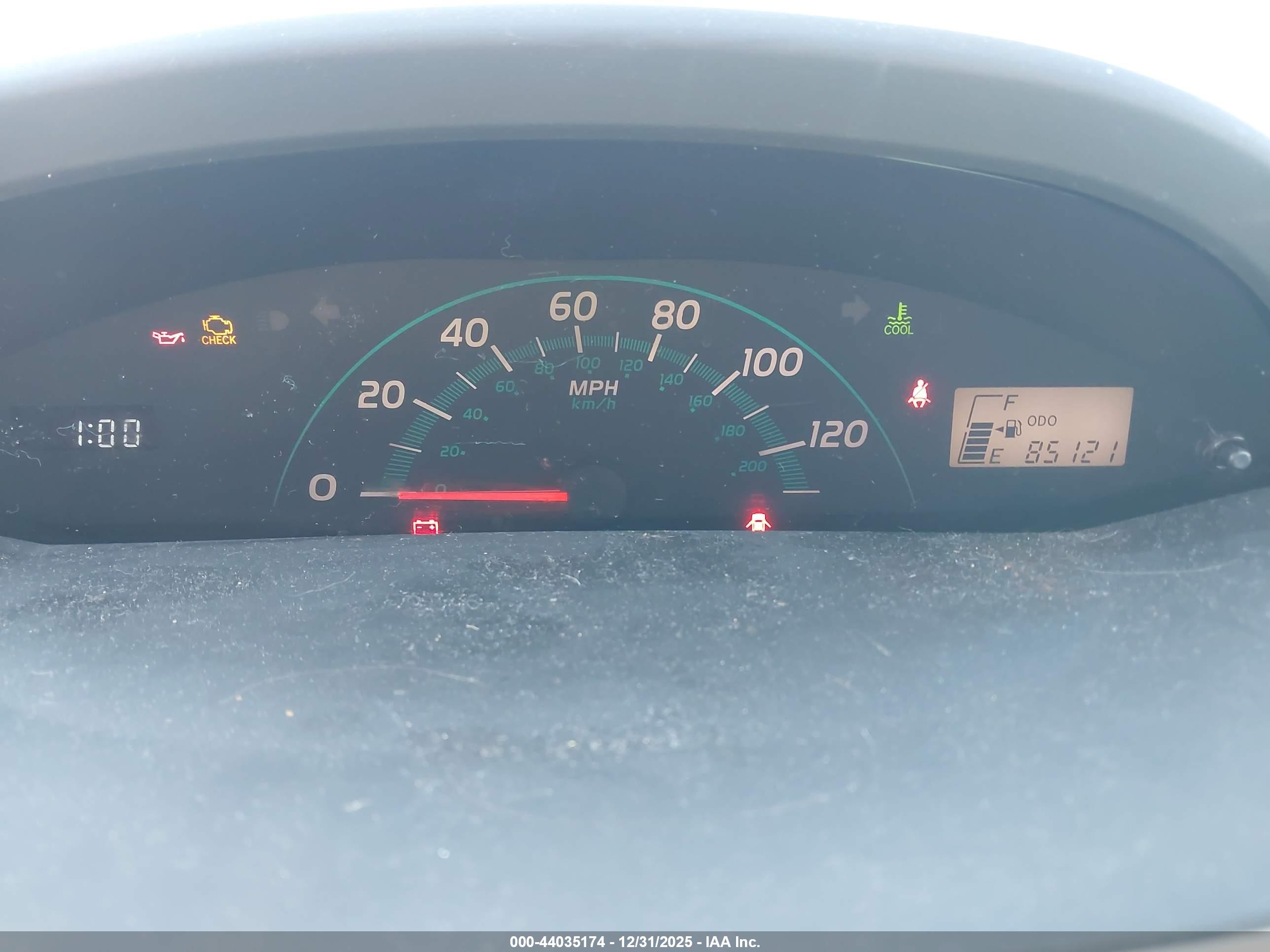 TOYOTA YARIS image 7